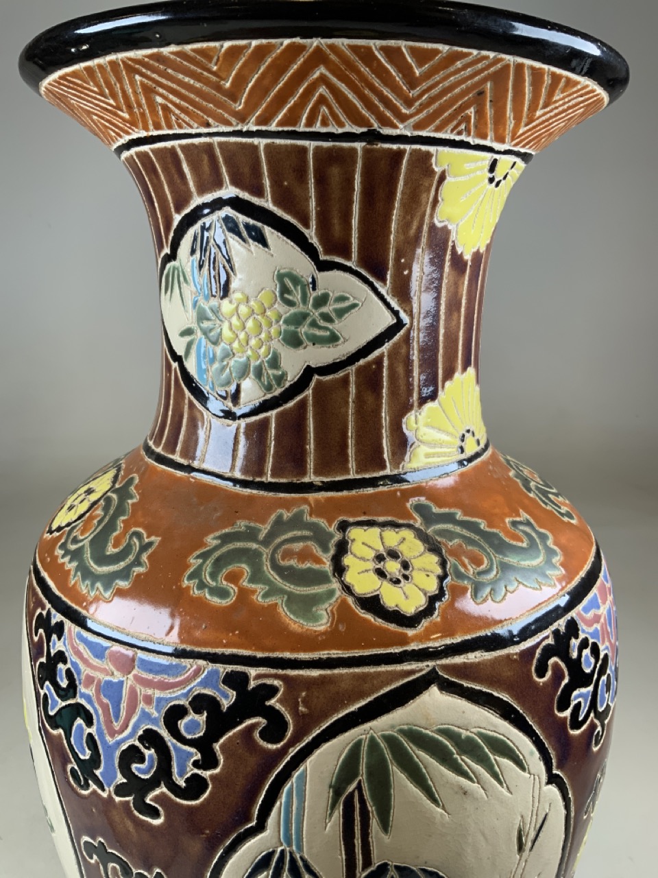 A large glazed pottery decorative vase H:53cm - Image 6 of 6