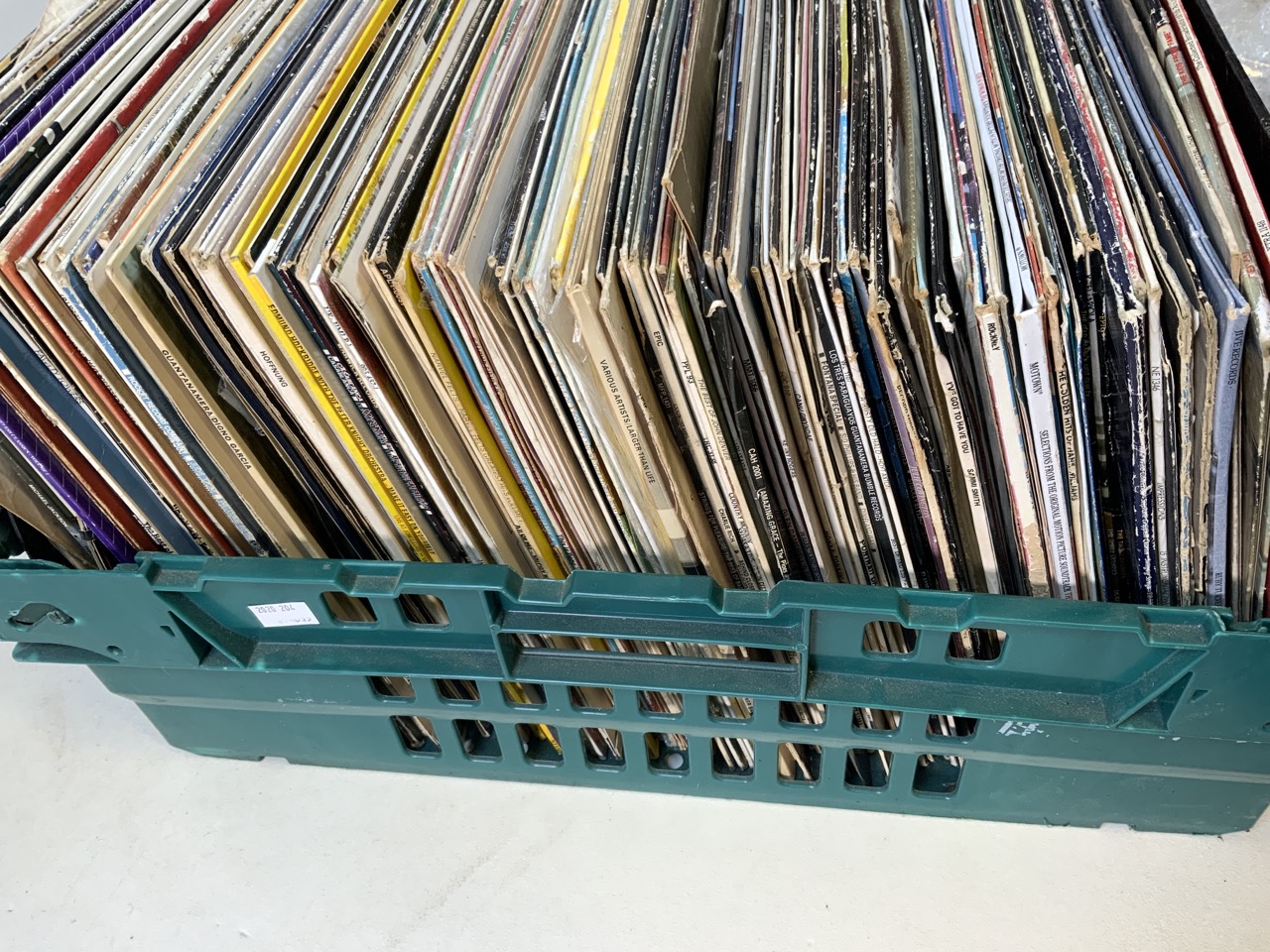 A box of mixed vinyl, various genres. - Image 2 of 2