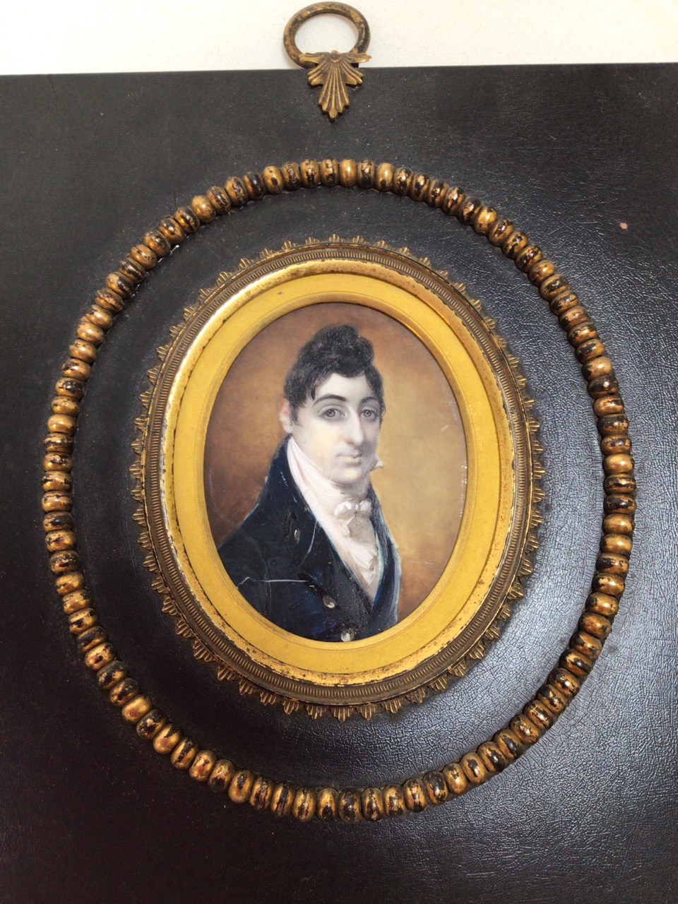 A miniature portrait of a Georgian gentleman in period frame W:14cm x H:16cm frame W:4.5cm x H:6cm - Image 2 of 4