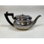 A Silver teapot Birmingham 1903. 380 grams.