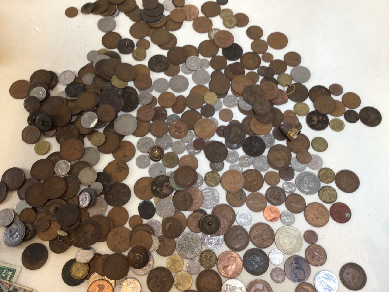 A mixed collection of coins - Bild 2 aus 4