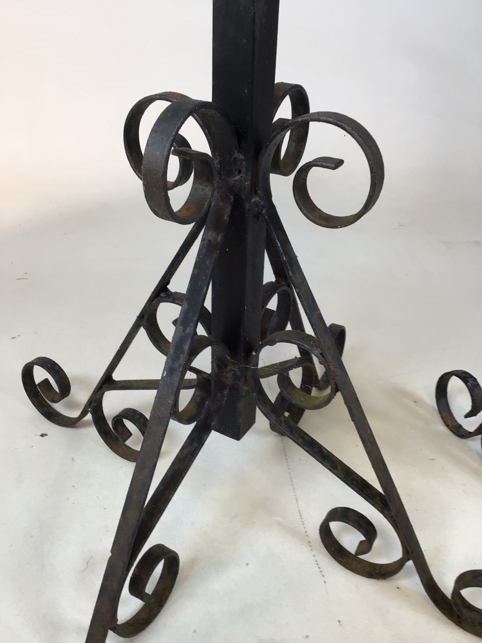 Two metal garden stands - one is adjustable - Image 6 of 7