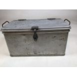 A metal trunk full of assorted tea and cigarette cards W:40cm x D:26cm x H:22cm