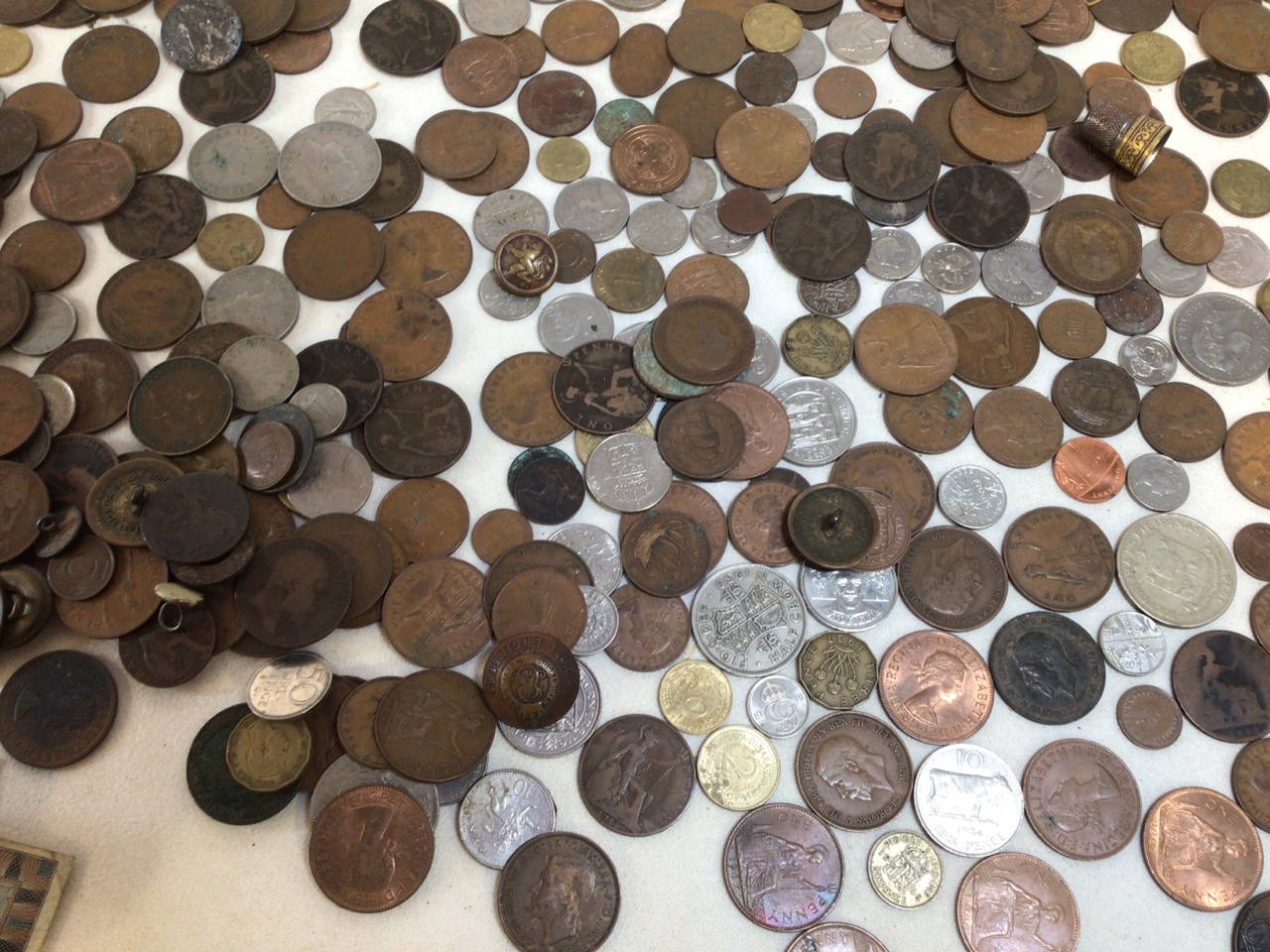 A mixed collection of coins - Bild 4 aus 4