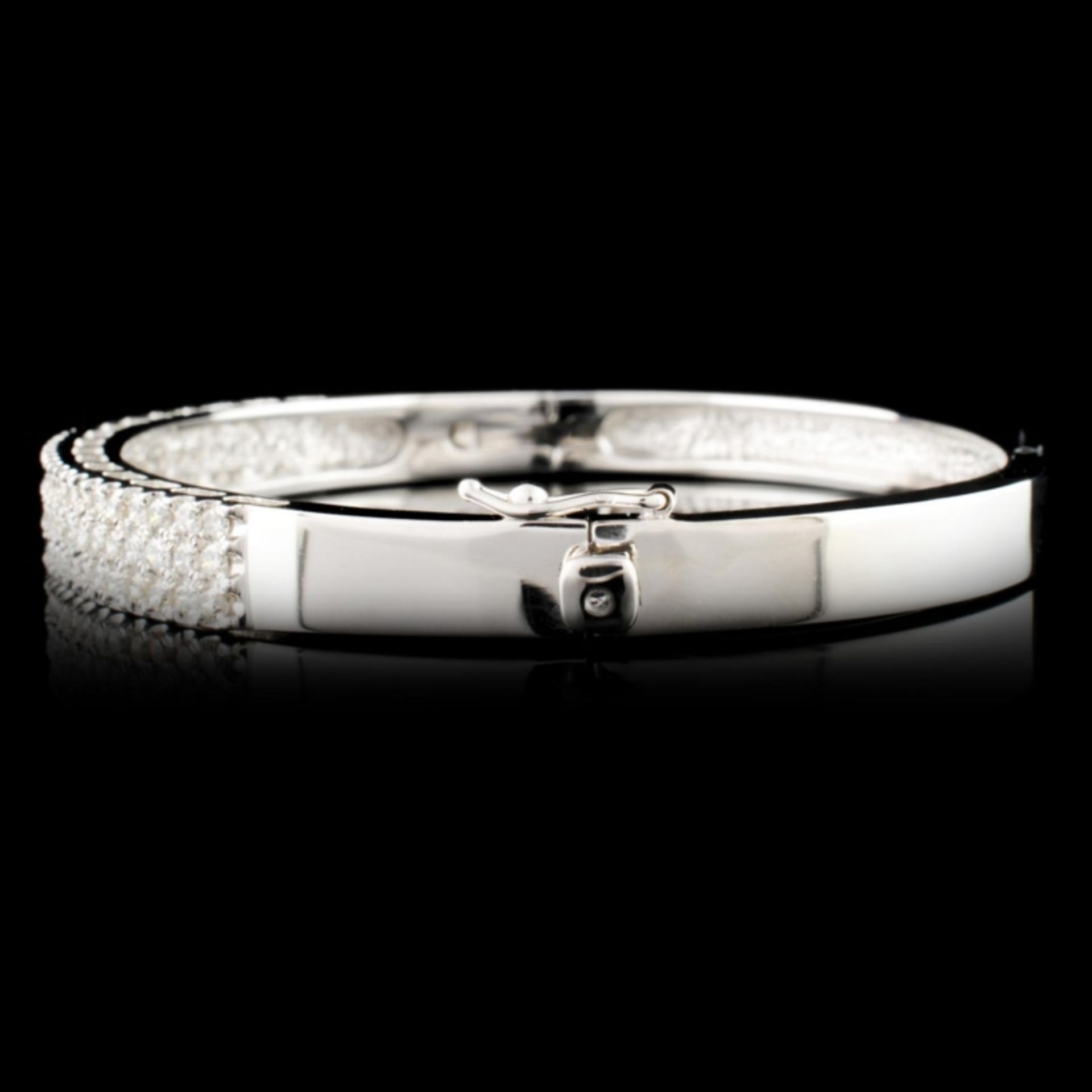 14K Gold 2.26ctw Diamond Bangle - Image 2 of 4