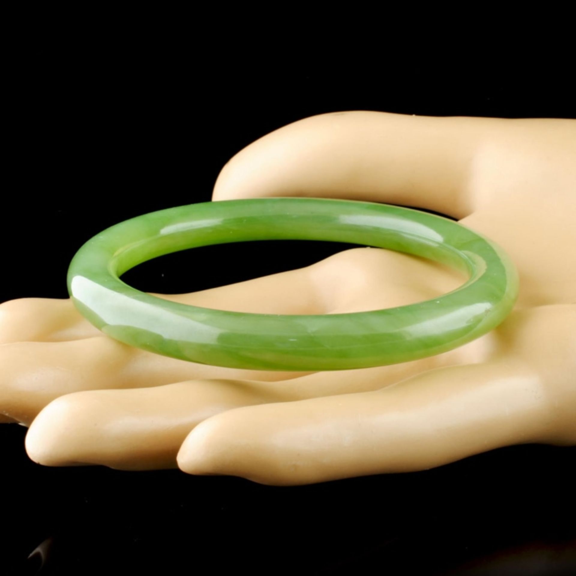 Chinese Fine Nephrite Jade Green Bangle - Image 2 of 3