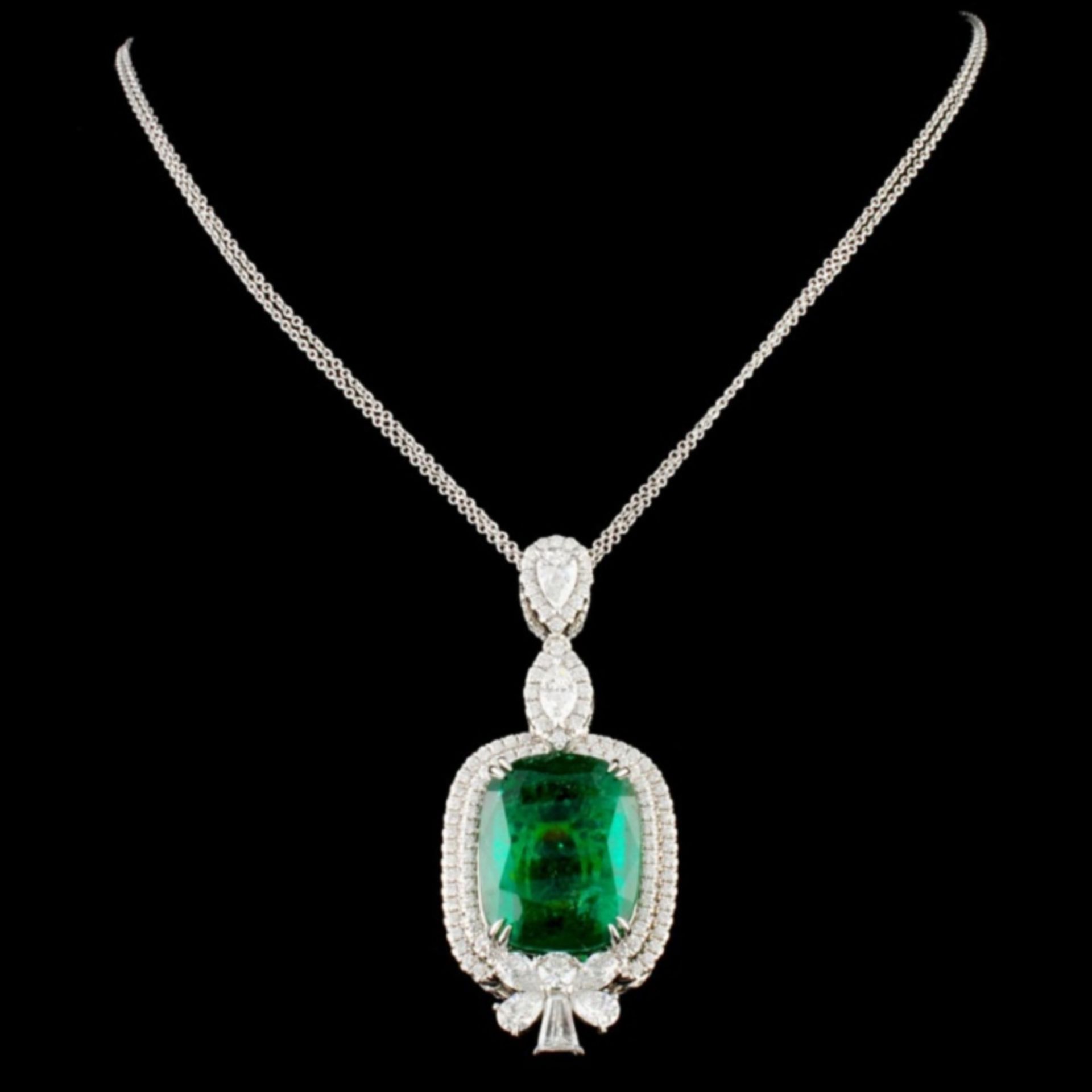 18K Gold 21.83ct Emerald & 4.44ctw Diamond Pendant - Image 2 of 4
