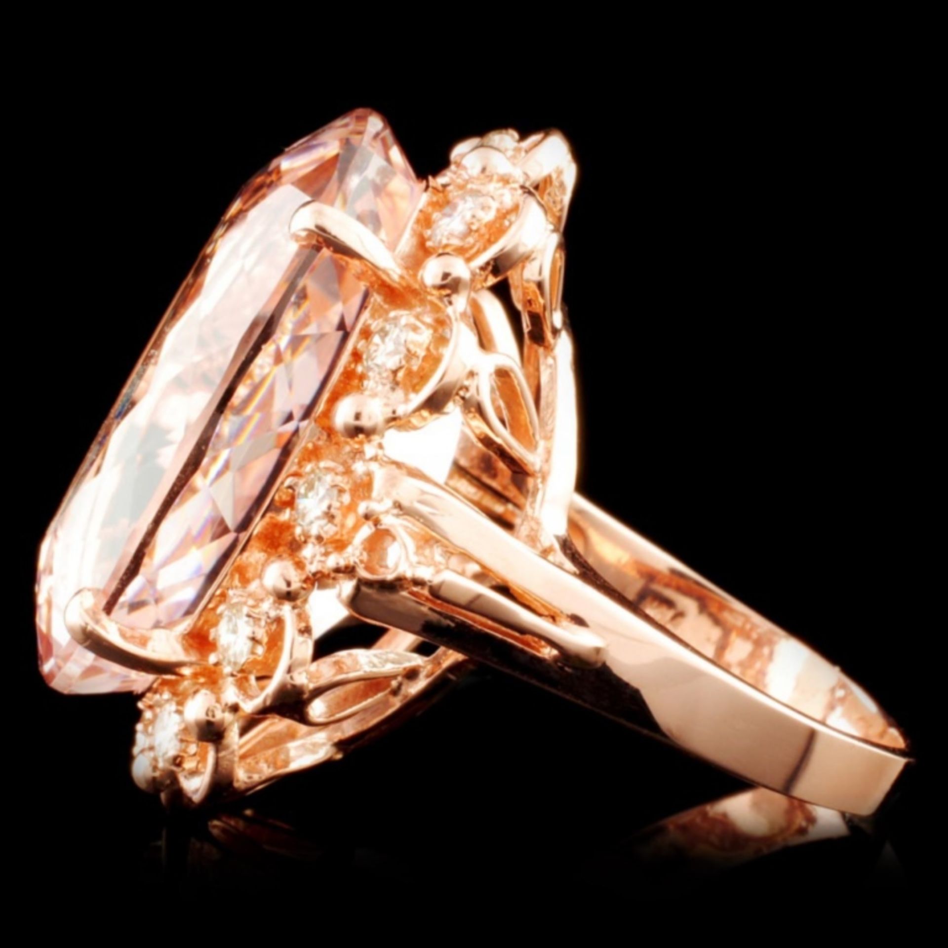 14K Gold 23.77ct Morganite & 2.10ctw Diamond Ring - Image 3 of 4