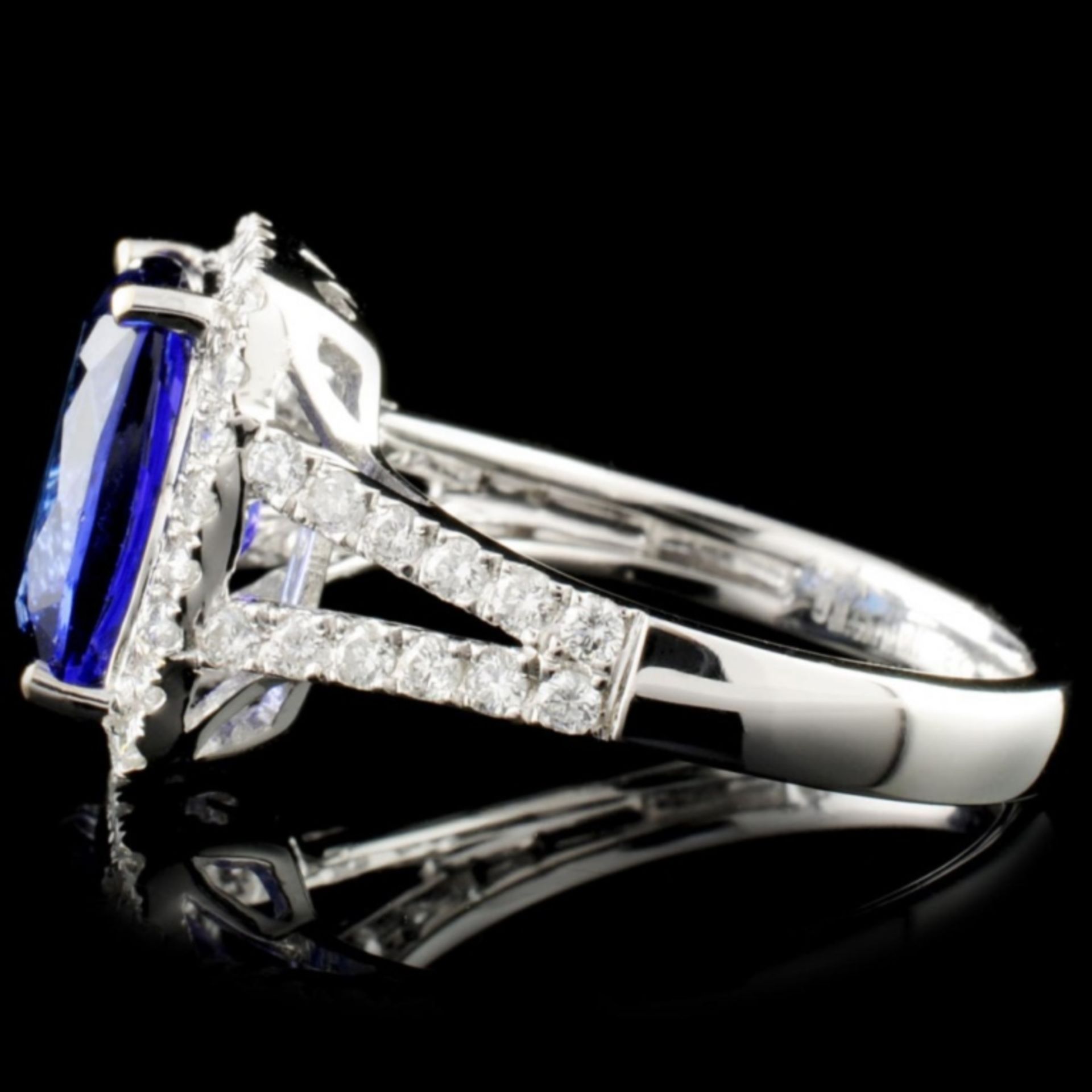 18K Gold 3.89ct Tanzanite & 0.54ctw Diamond Ring - Image 3 of 3