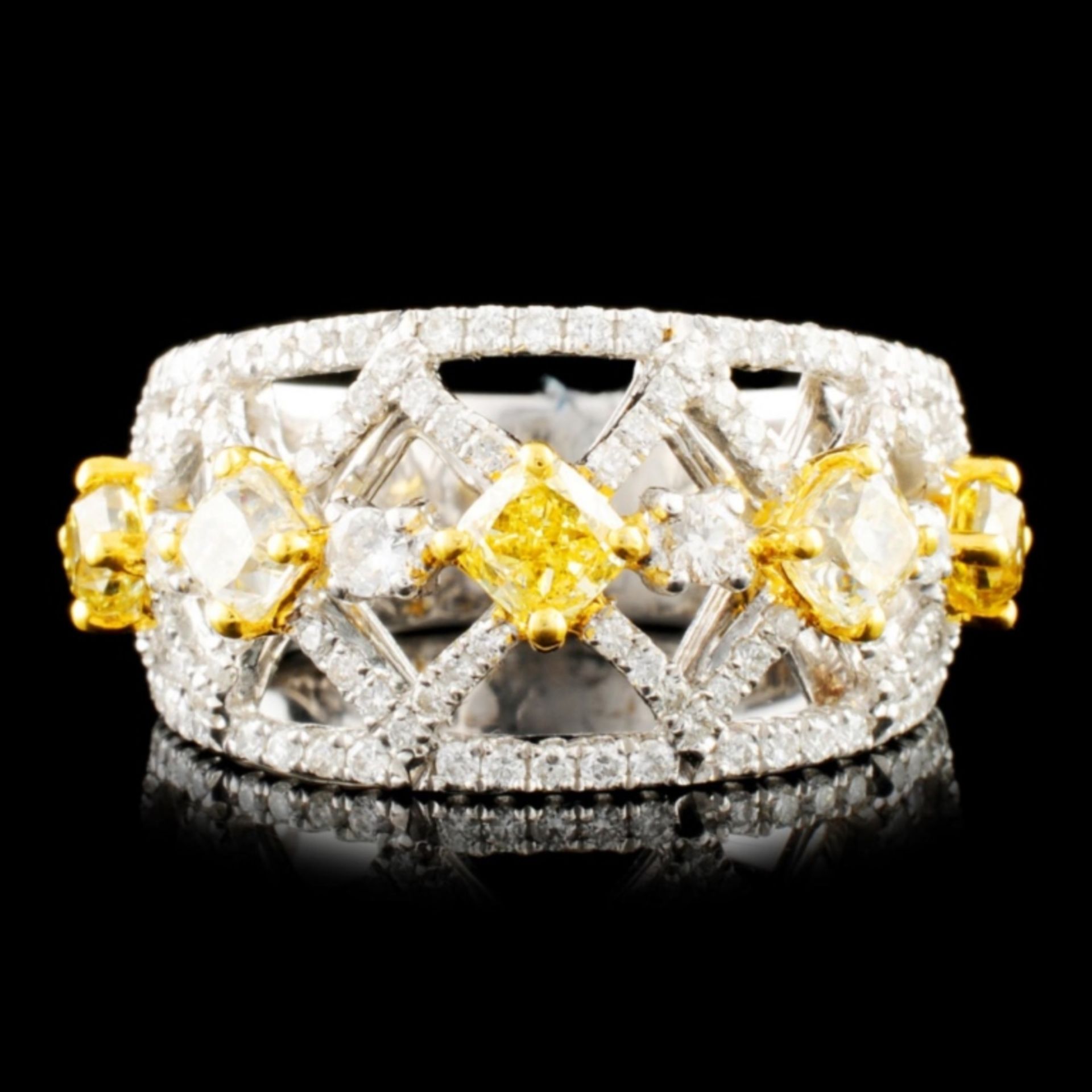 18K Gold 1.71ctw Fancy Diamond Ring - Image 2 of 4