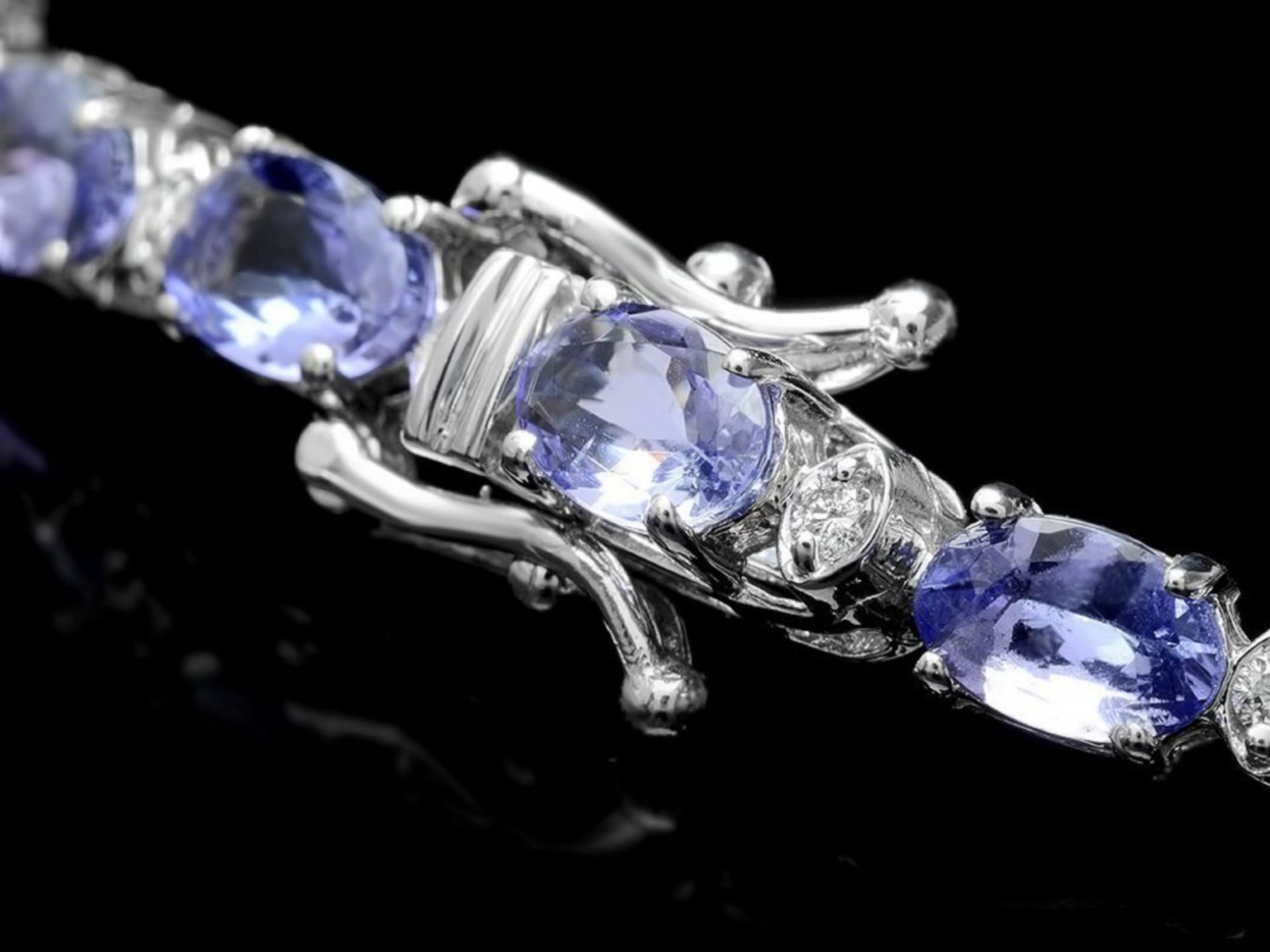 14k Gold 10.00ct Tanzanite & 0.50ct Diam Bracelet - Image 3 of 4