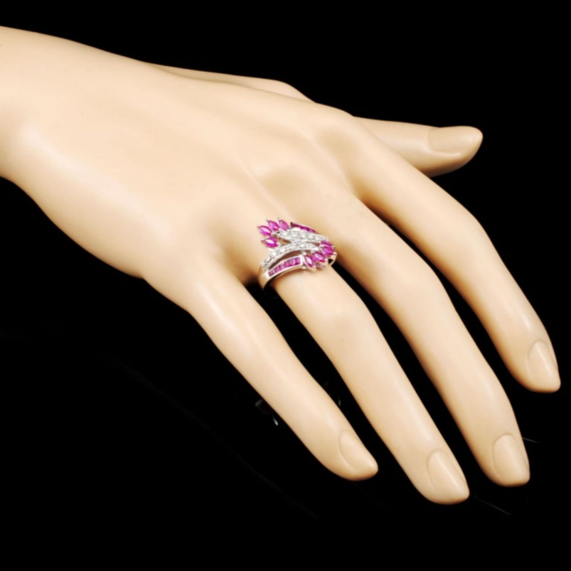 18K Gold 1.30ct Ruby & 0.18ctw Diamond Ring - Image 3 of 5