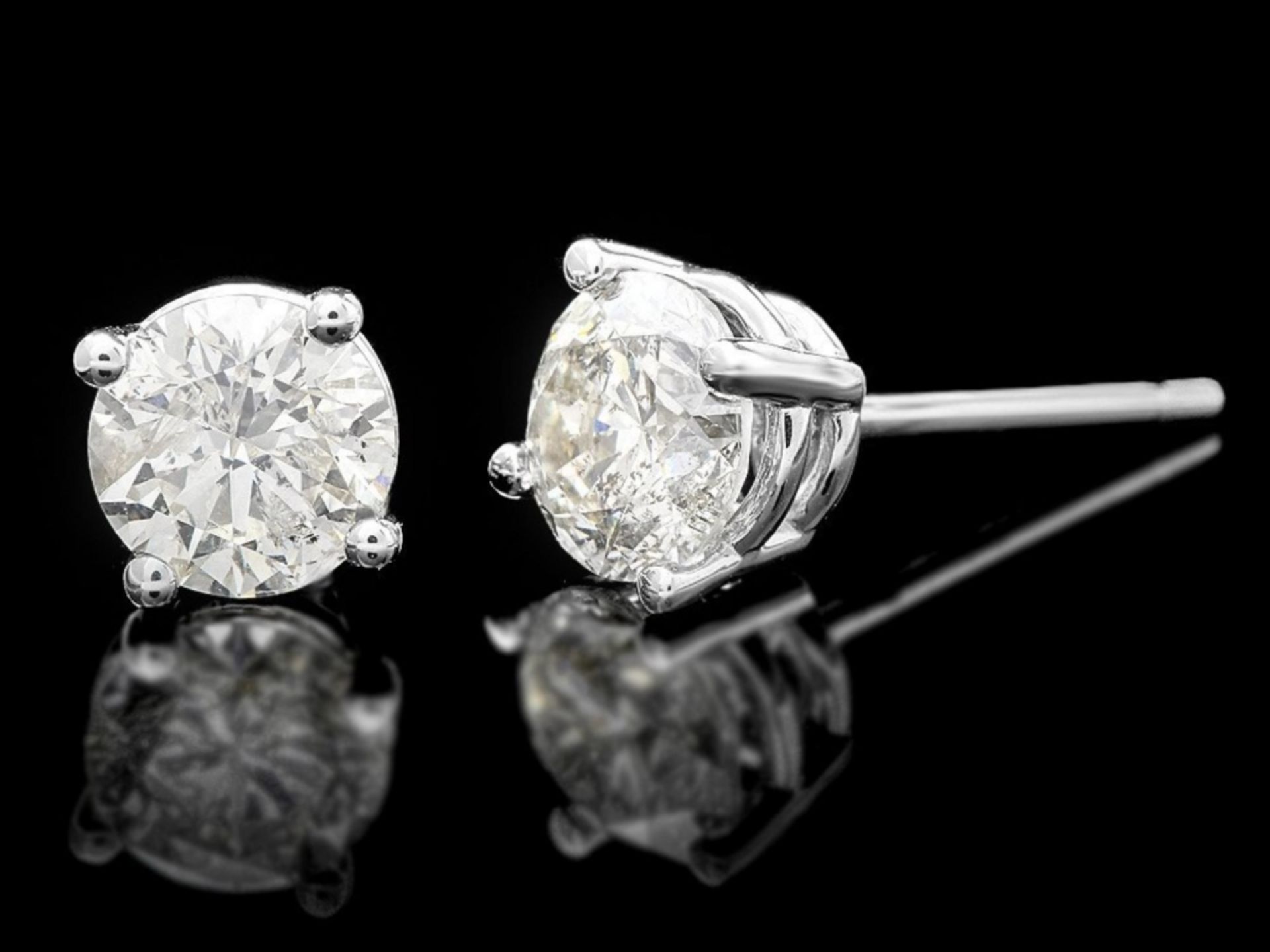 14k White Gold 1.70ct Diamond Earrings - Image 2 of 2