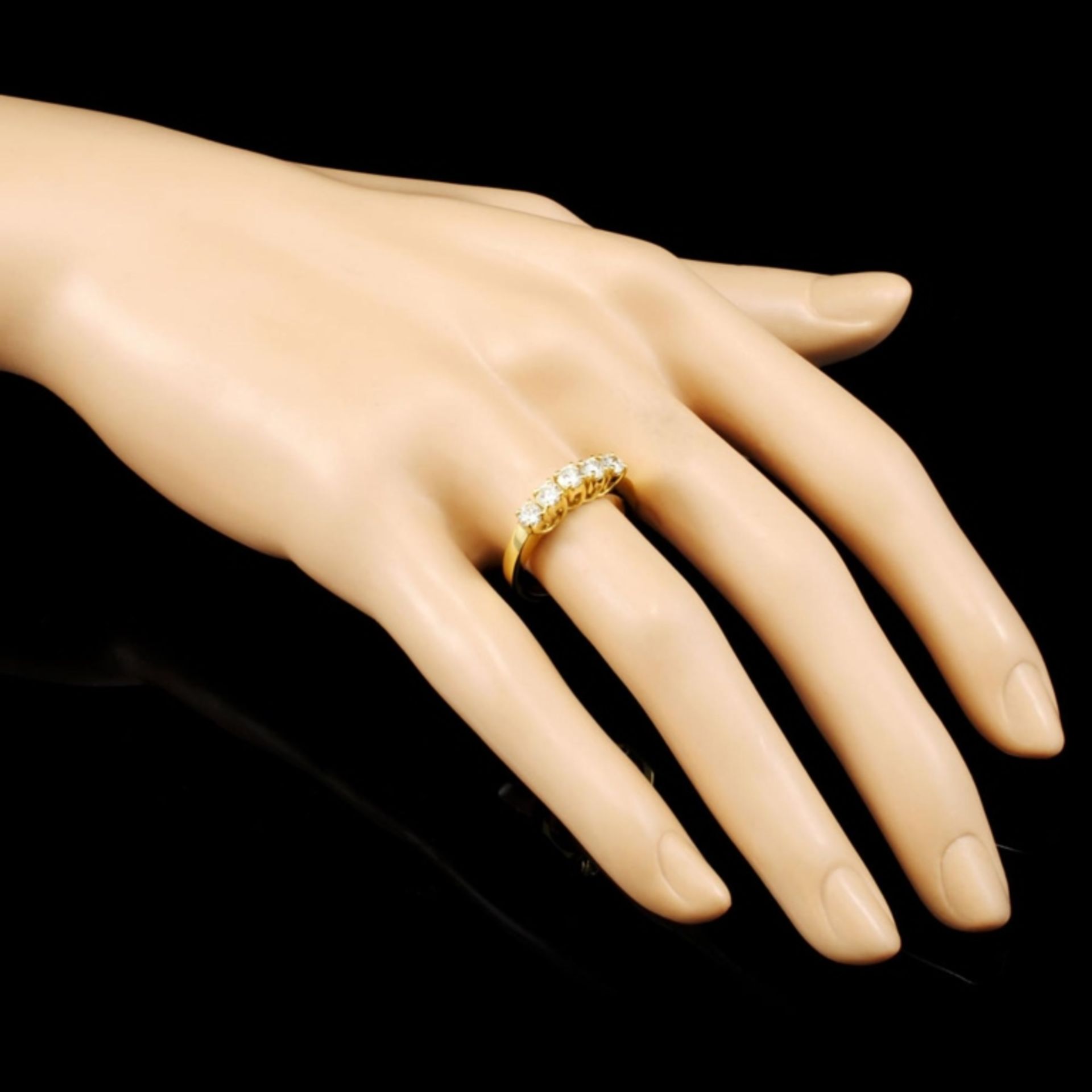 18K Gold 0.65ctw Diamond Ring - Image 3 of 5