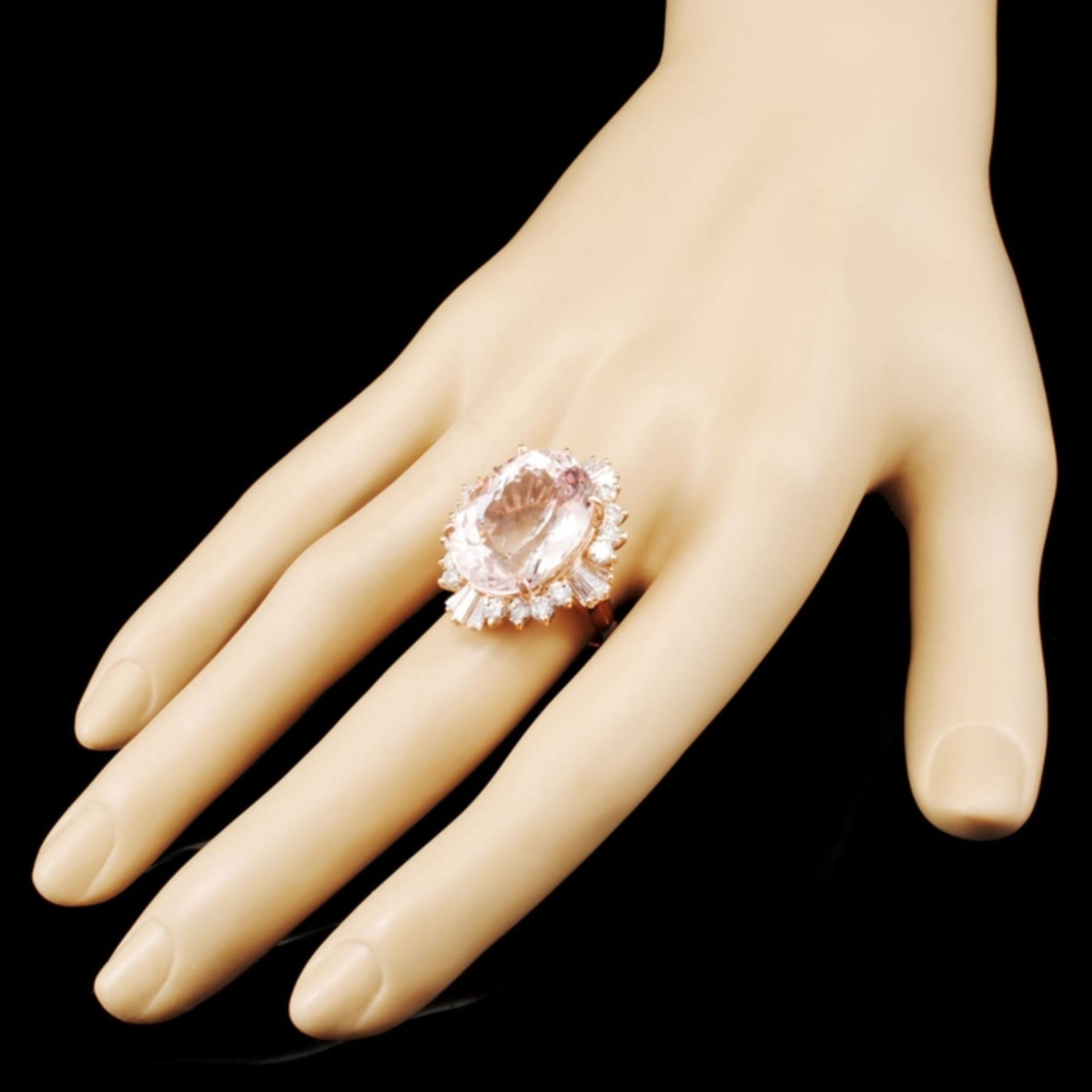 14K Gold 18.75ct Morganite & 2.26ctw Diamond Ring - Image 3 of 5