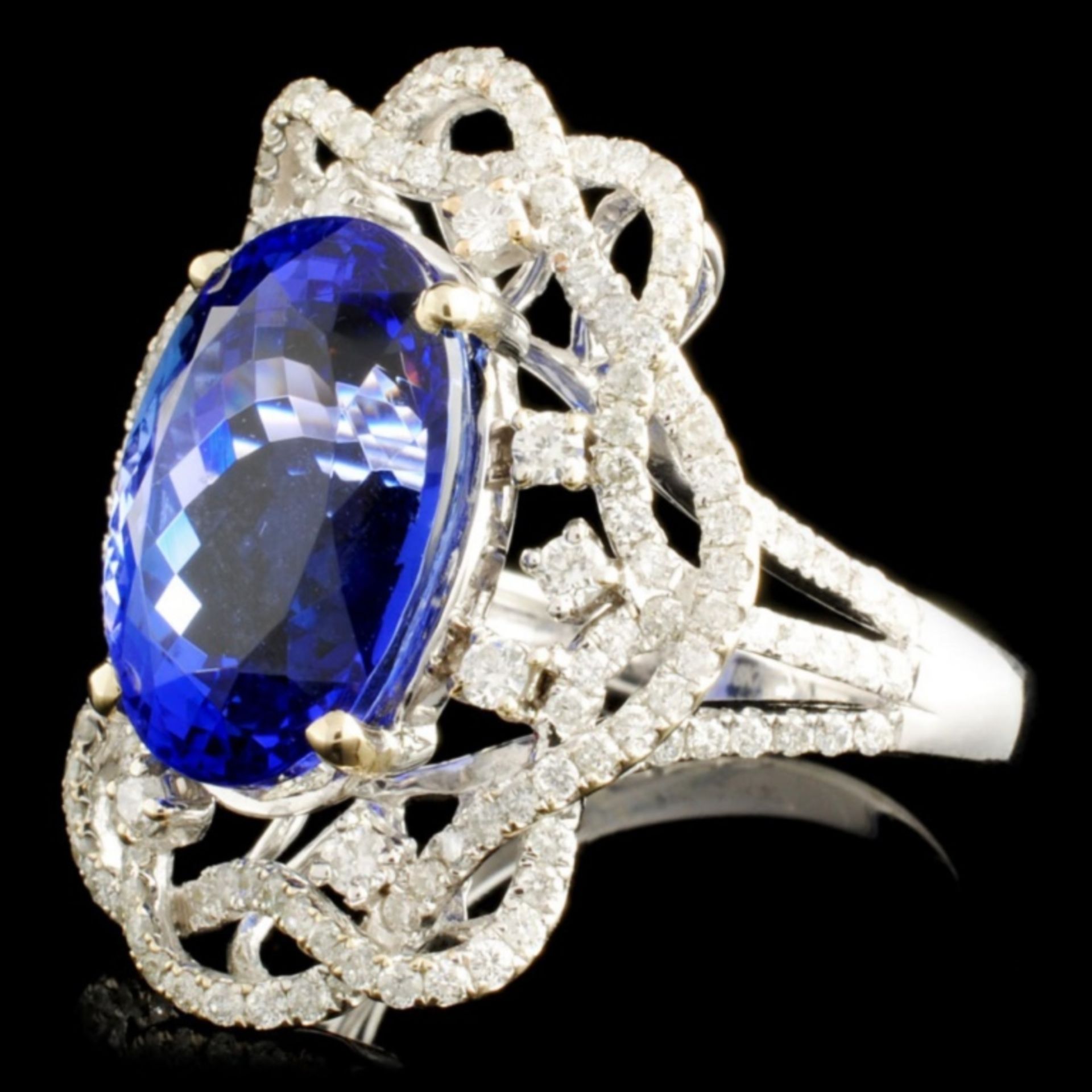 18K Gold 7.61ct Tanzanite & 0.96ctw Diamond Ring - Image 2 of 5