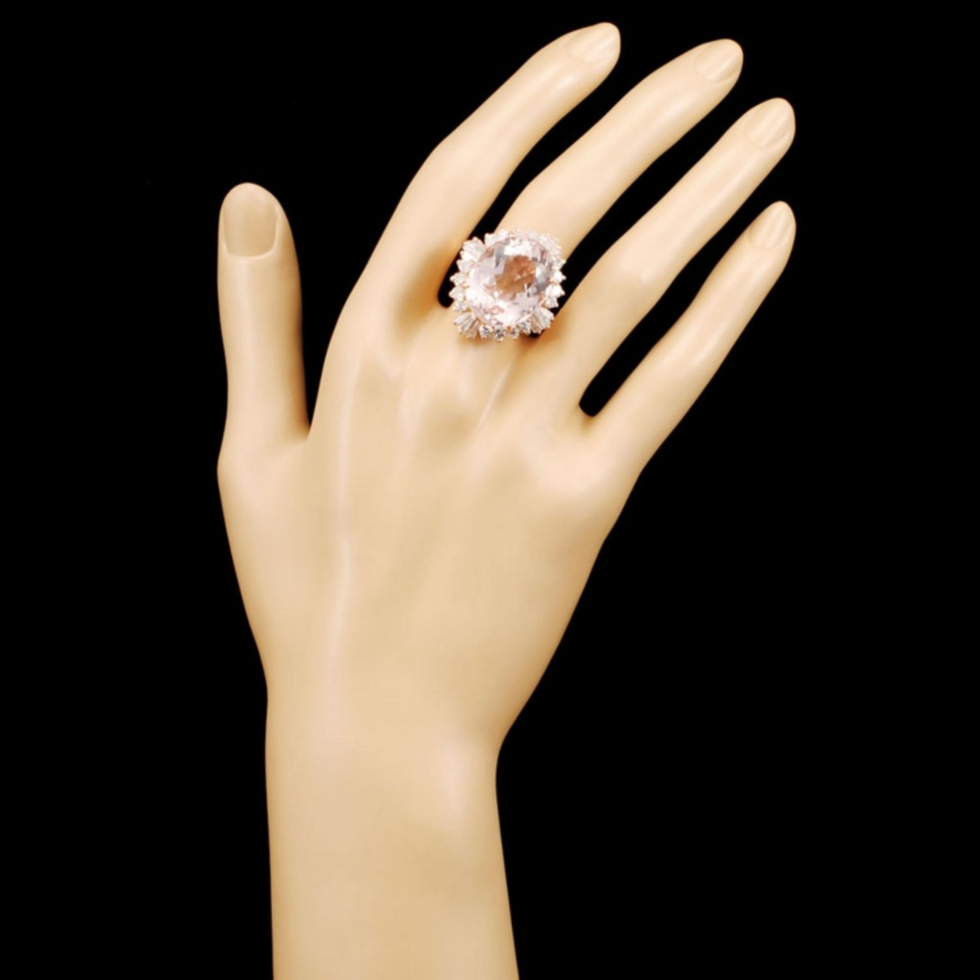 14K Gold 18.75ct Morganite & 2.26ctw Diamond Ring - Image 4 of 5