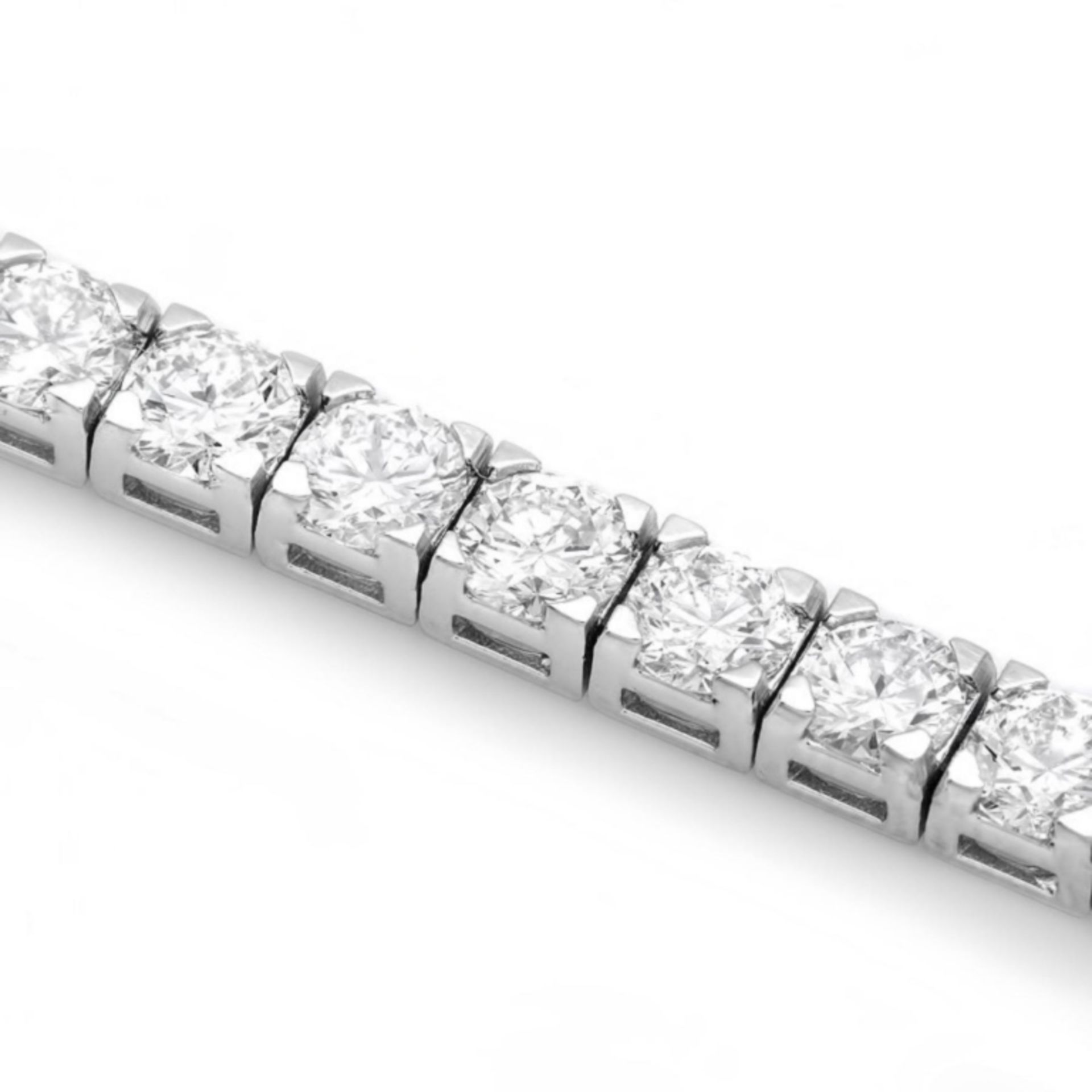 ^18k White Gold 10.00ct Diamond Tennis Bracelet - Image 3 of 4