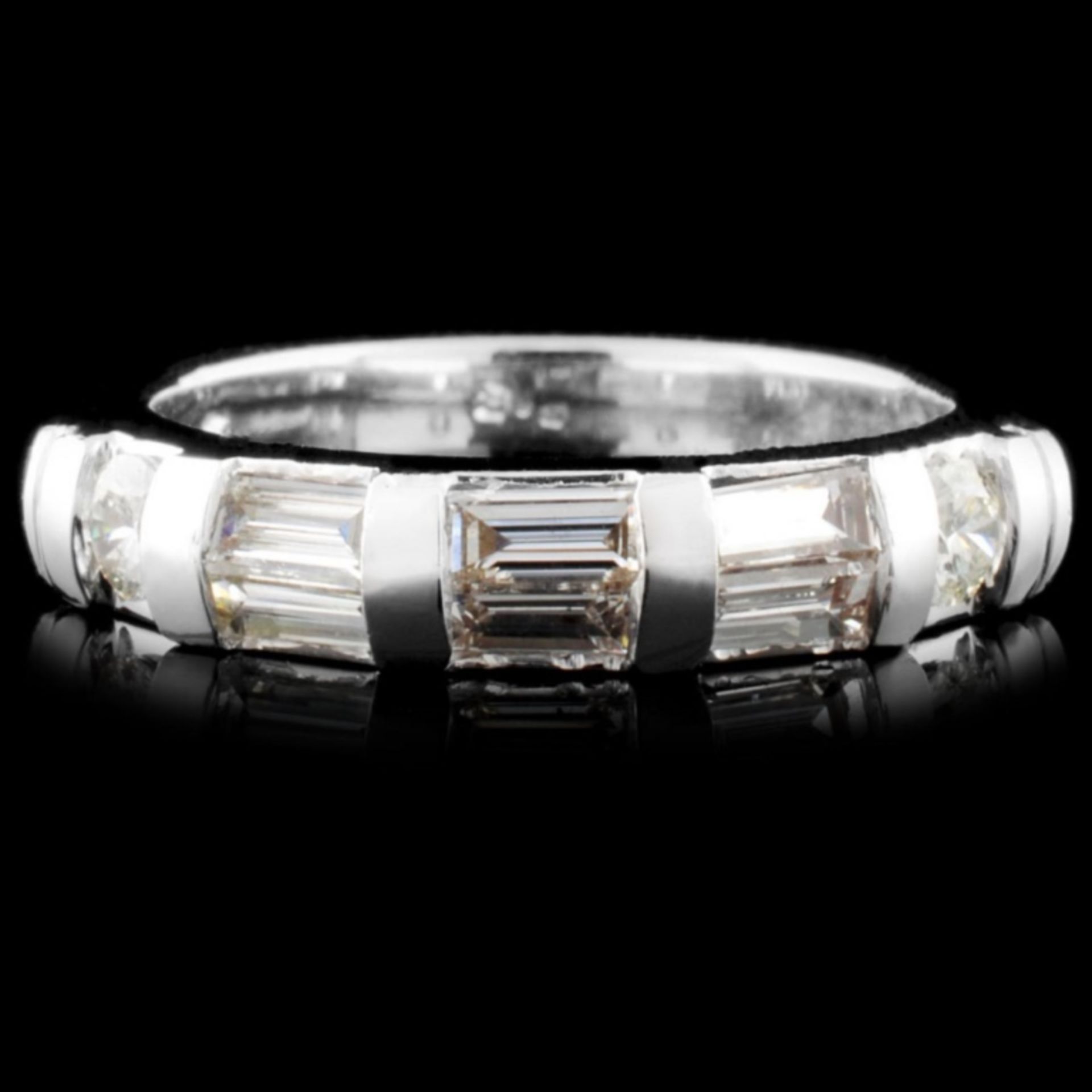 Platinum 0.56ctw Diamond Ring - Image 2 of 3