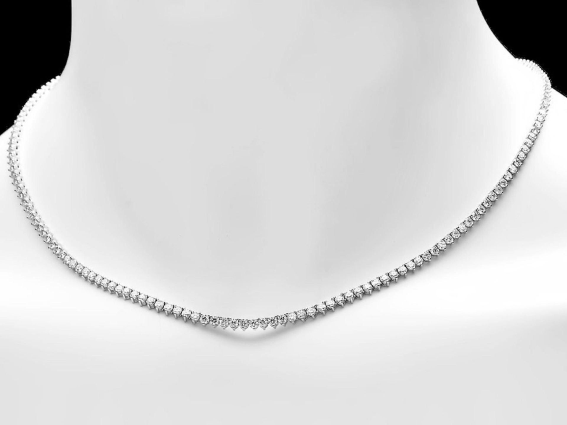 ^18k White Gold 8.00ct Diamond Necklace - Image 2 of 4