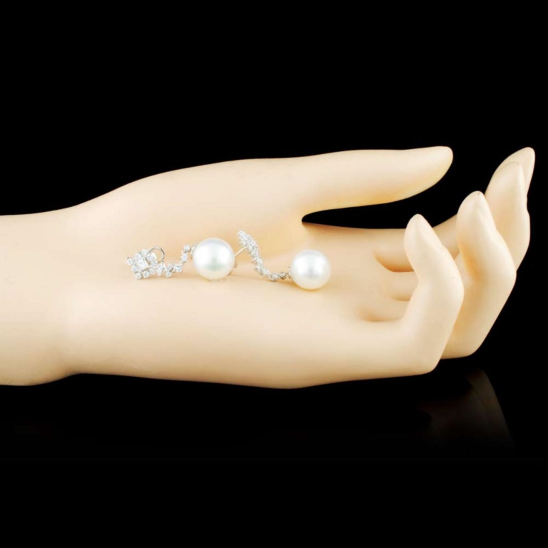 18K Gold 11.00MM Pearl & 0.92ctw Diamond Earrings - Image 2 of 3