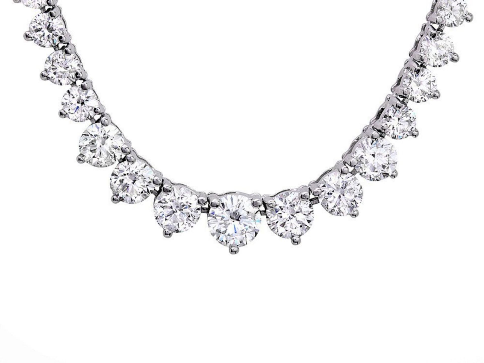 ^18k White Gold 9.00ct Diamond Necklace - Image 2 of 4