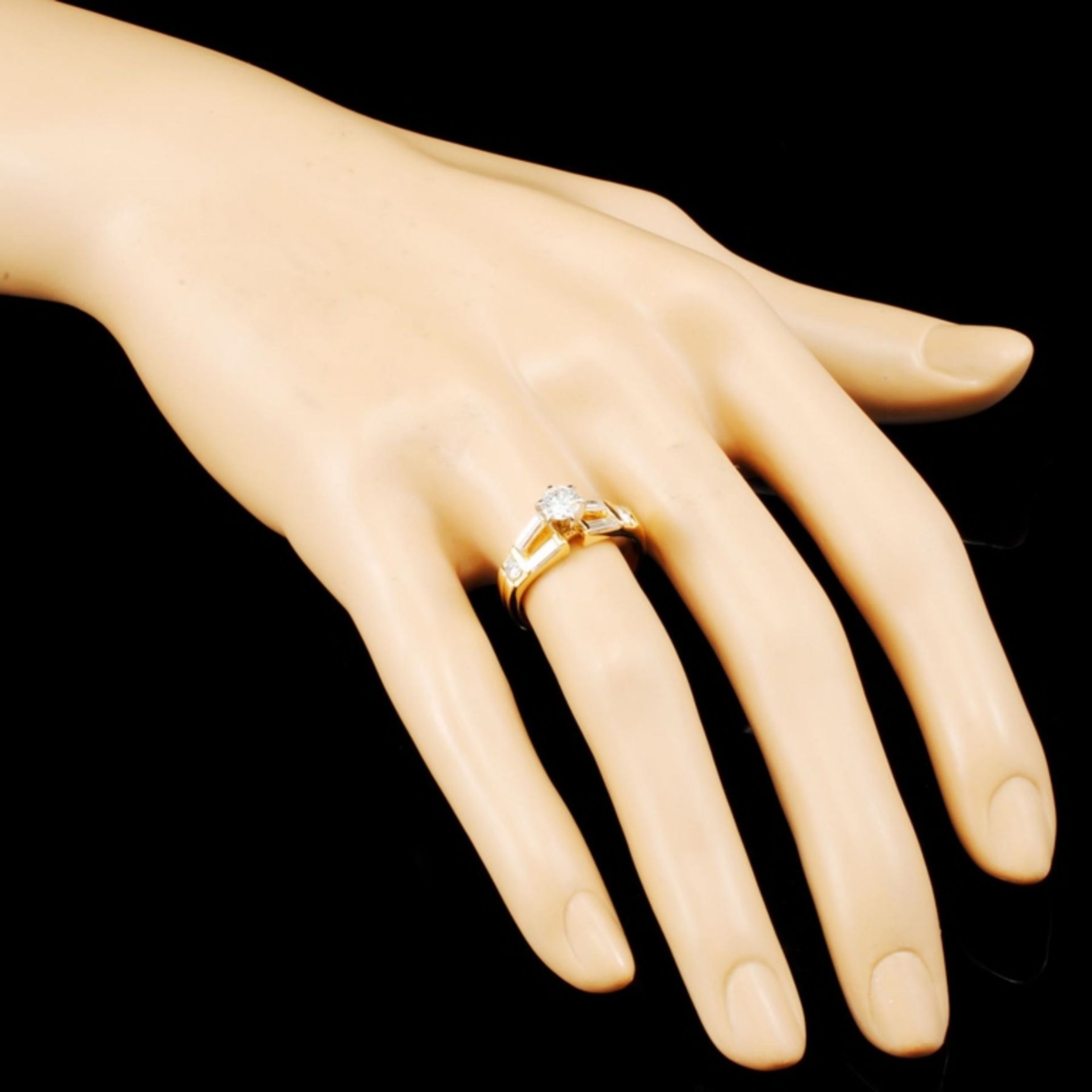 14K Gold 0.89ctw Diamond Ring - Image 3 of 4
