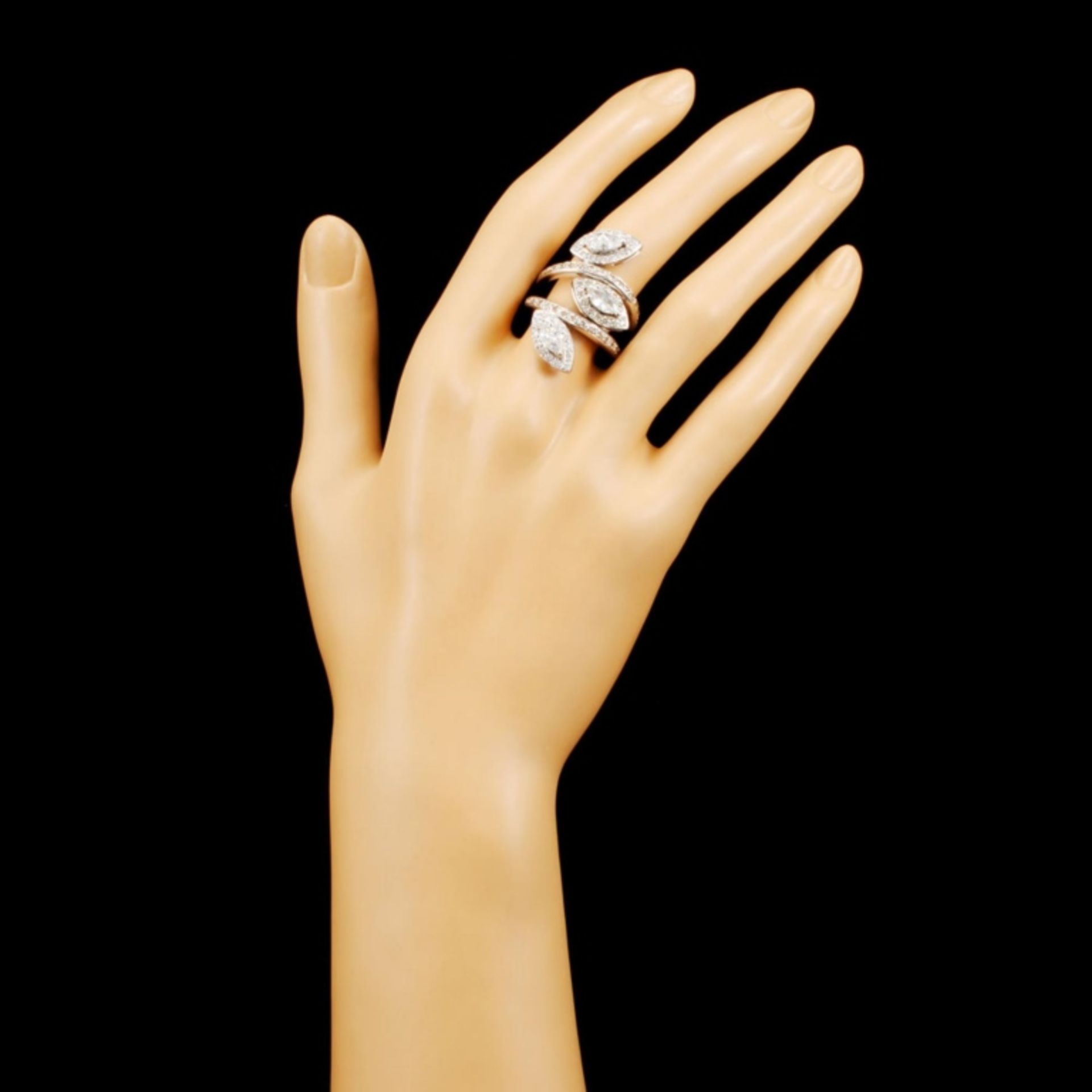 18K Gold 2.47ctw Diamond Ring - Image 4 of 5