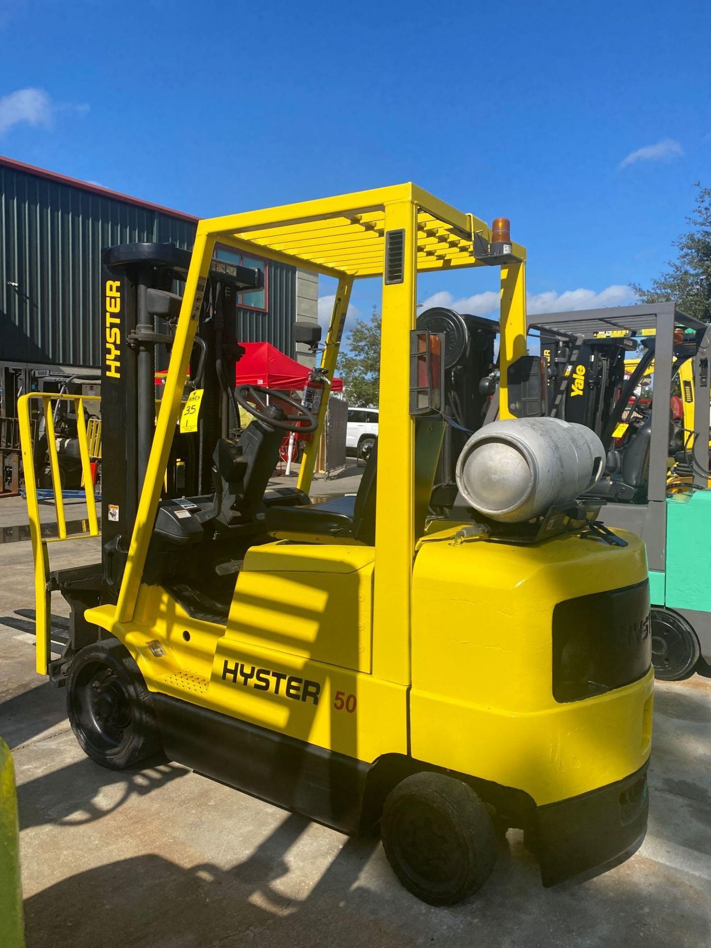 HYSTER S50 LP FORKLIFT, 5,000 LB CAPACITY, TILT, SIDE SHIFT - Image 2 of 8