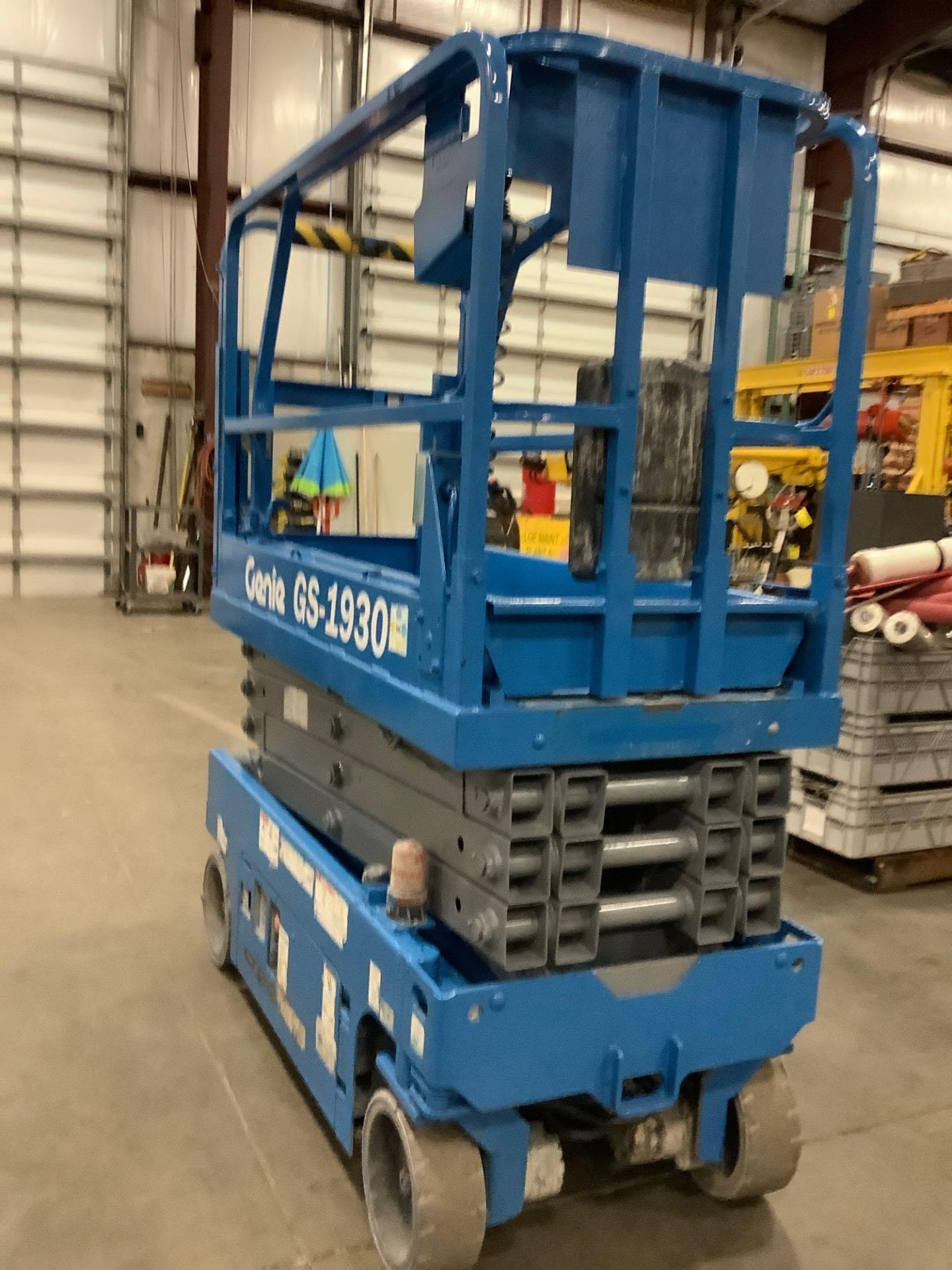 GENIE GS-1930 SCISSOR LIFT, 24V BUILT IN CHARGER, RUNS & OPERATES - Image 8 of 21