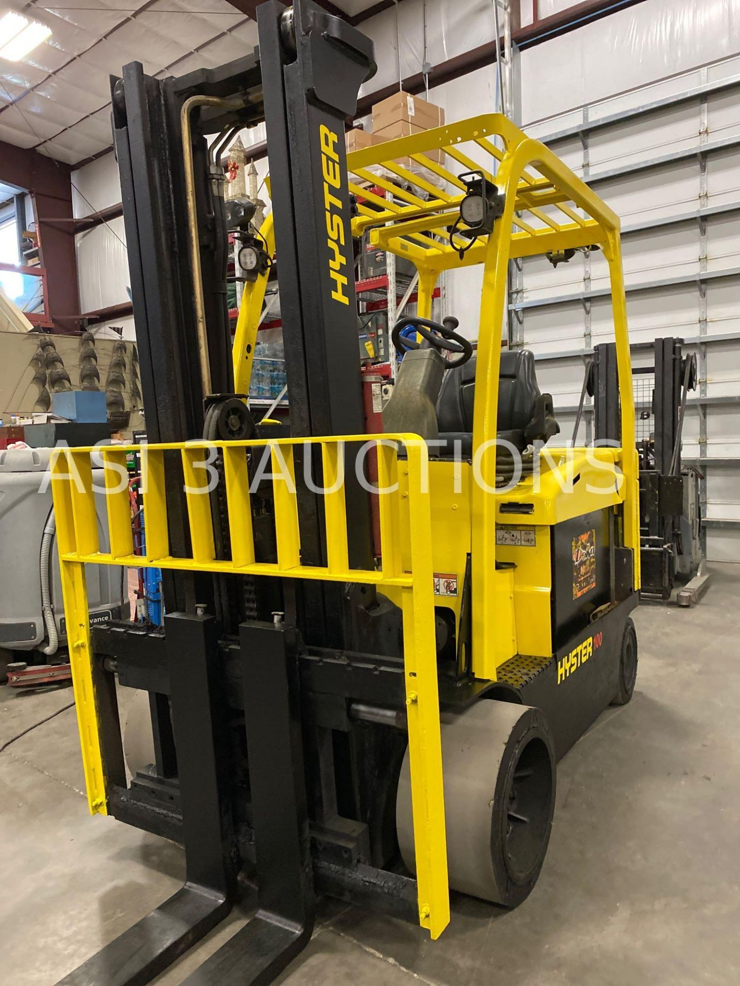 2014 HYSTER E100XN ELECTRIC FORKLIFT, 10,000 LB CAPACITY, 36V, 134.8" HEIGHT CAPACITY, TILT, SIDE SH - Image 3 of 10