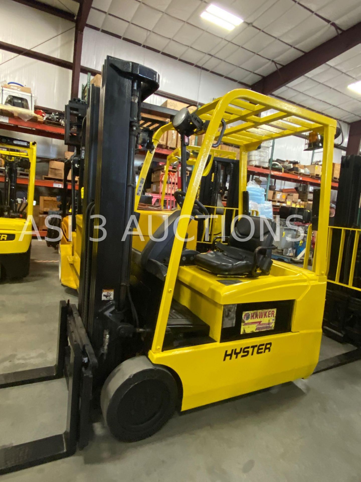 HYSTER ELECTRIC FORKLIFT MODEL J35ZT, 3,500 LB CAPACITY, 36V, 187" HEIGHT CAPACITY, TILT, SIDE SHIFT - Image 5 of 8