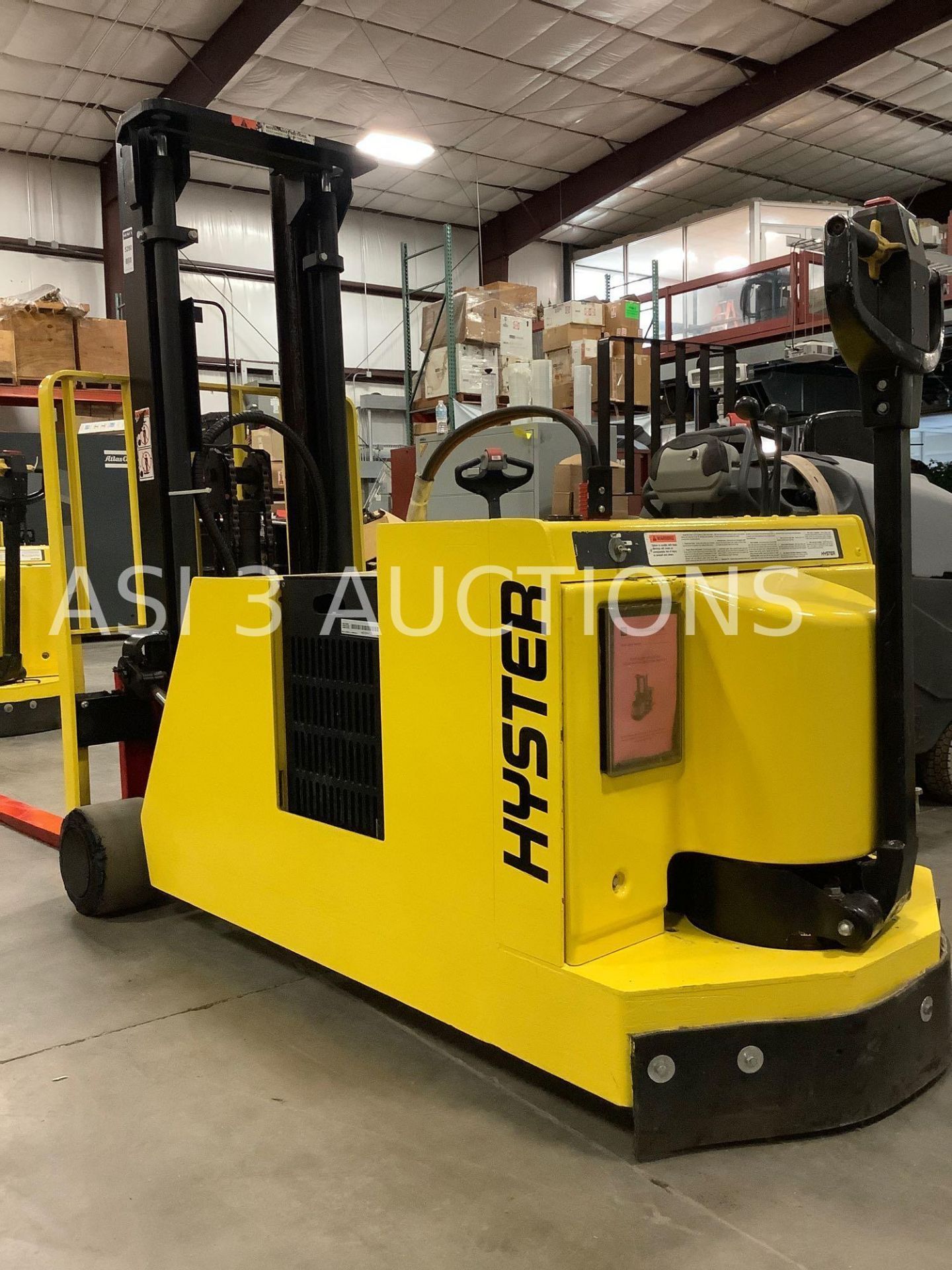 HYSTER ELECTRIC FORK LIFT TILT TRUCK MODEL W40XTC MAX CAPACITY 4000lbs LOAD HEIGHT 104.5 - Image 5 of 5