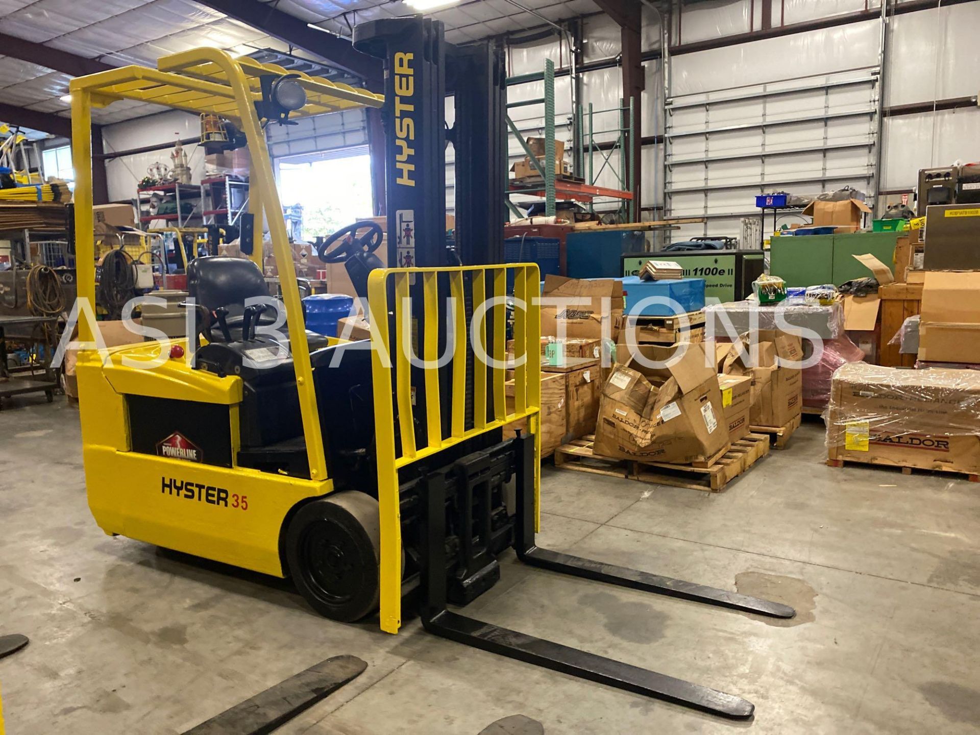 HYSTER J35ZT ELECTRIC FORKLIFT, 3,500 LB CAPACITY, TILT, SIDE SHIFT, 36V, RUNS AND OPERATES