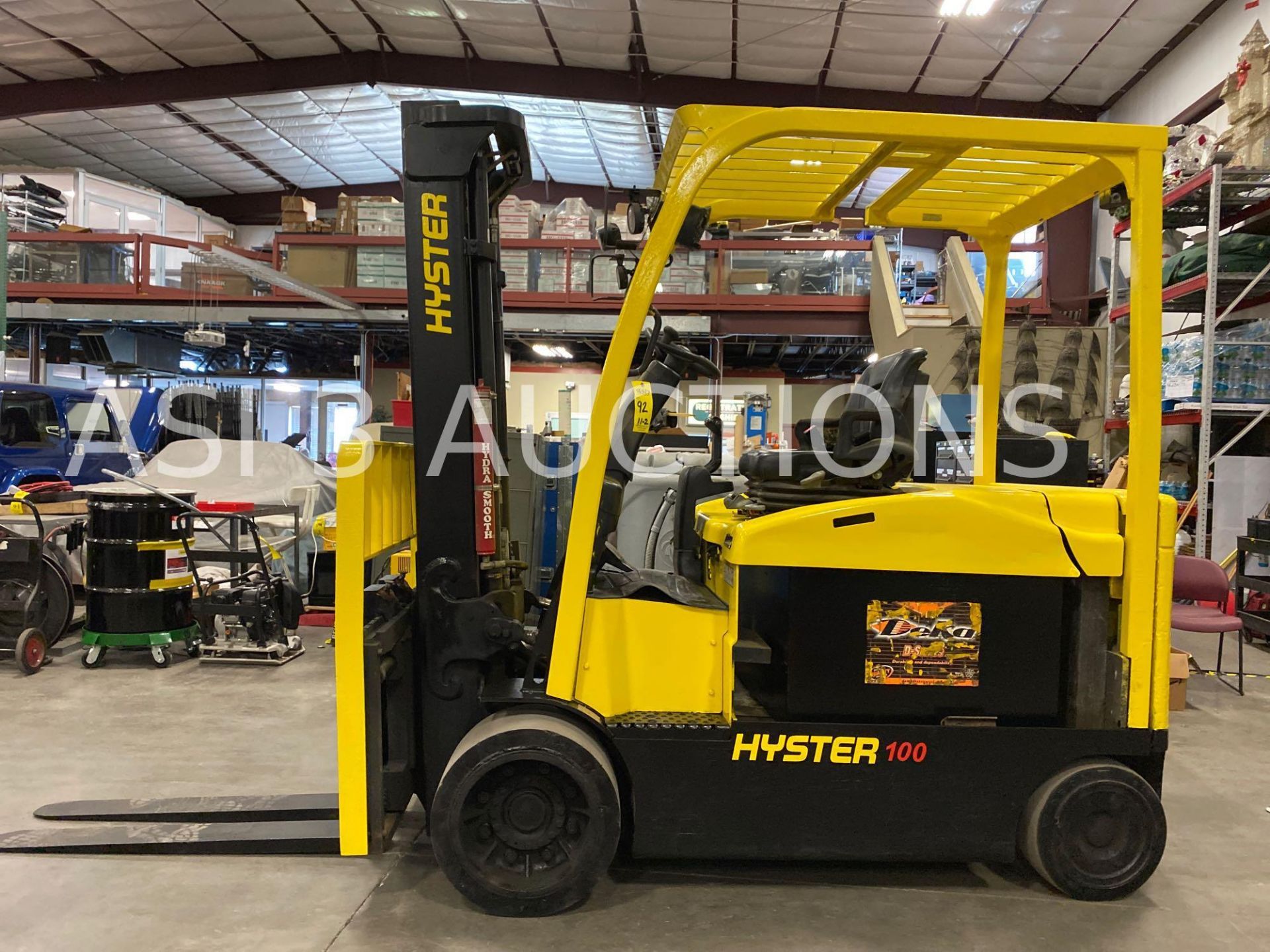 2014 HYSTER E100XN ELECTRIC FORKLIFT, 10,000 LB CAPACITY, 36V, 134.8" HEIGHT CAPACITY, TILT, SIDE SH