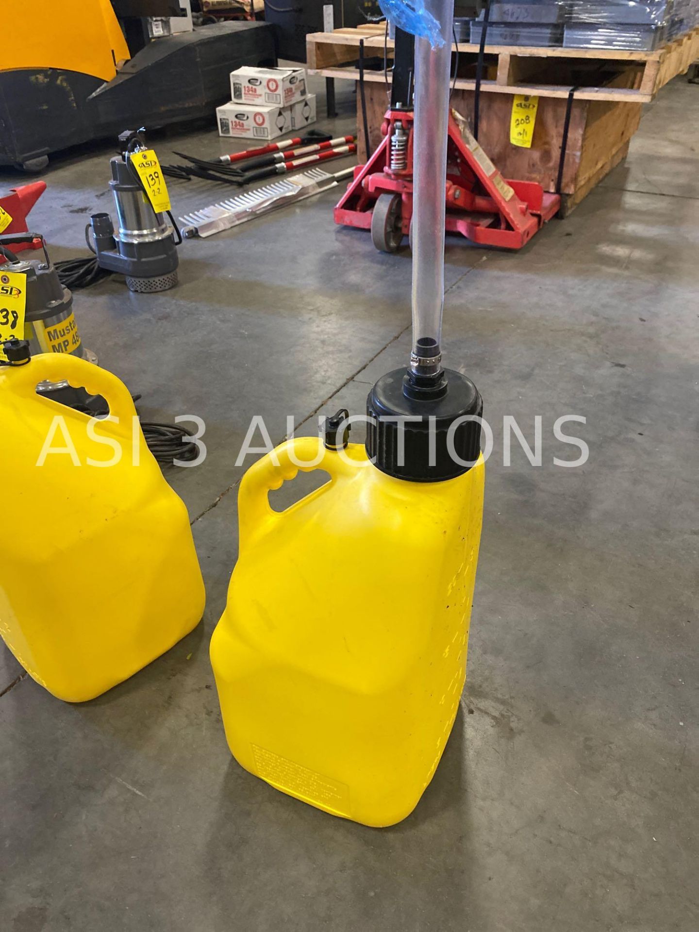 TWO UNUSED 5 GALLON FUEL TANKS - Image 3 of 4