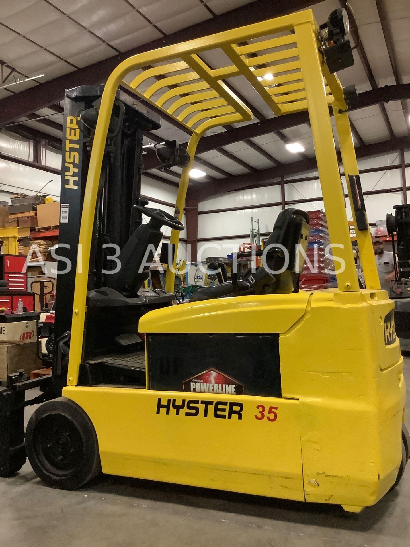 HYSTER FORK LIFT TRUCK MODEL J35ZT MAX CAPACITY 3,500lbs LOAD HEIGHT 187in - Image 10 of 11