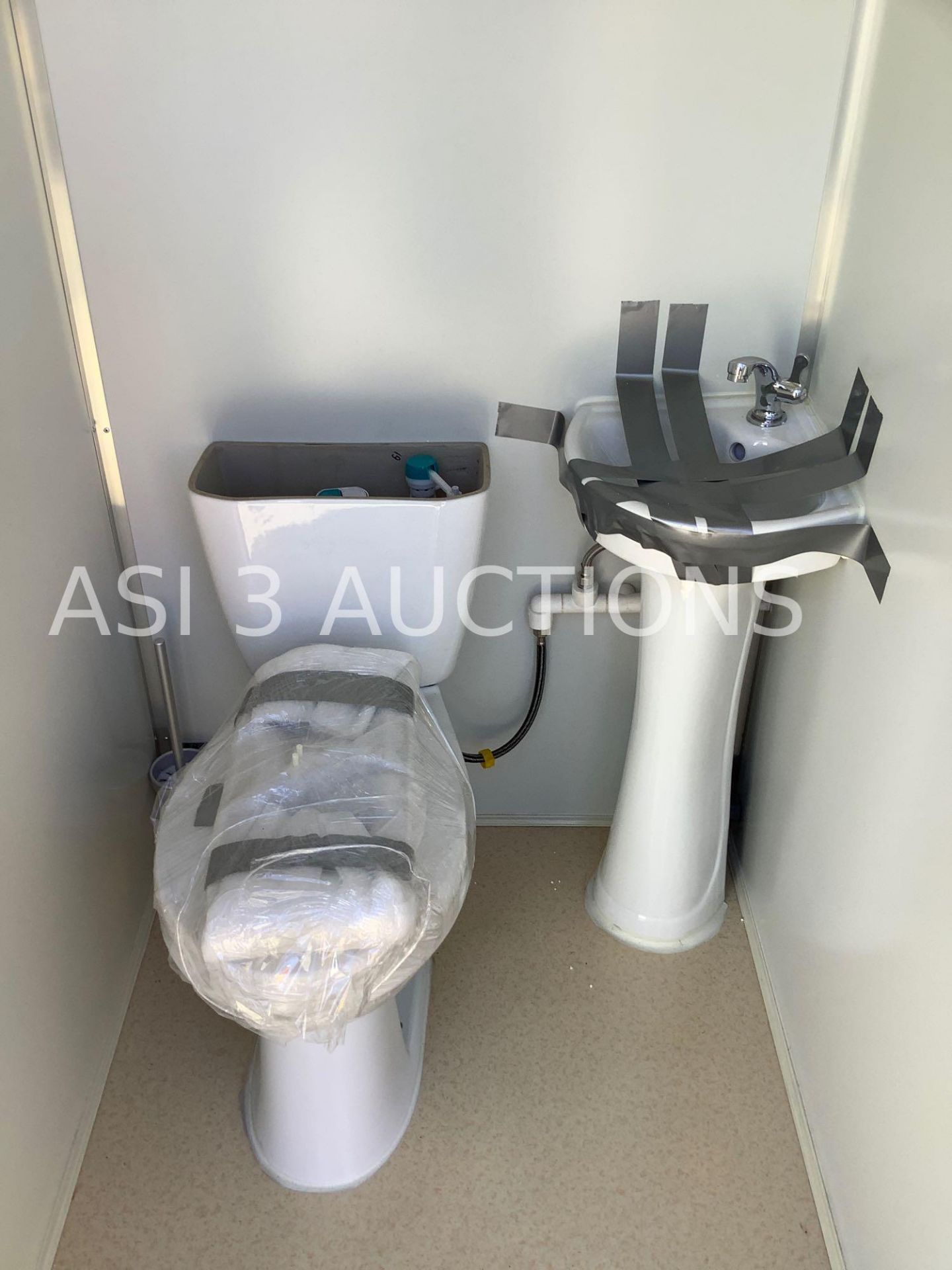 UNUSED PORTABLE MALE/FEMALE TOILETS, EXTERIOR PLUMBING CONNECTIONS, 110V/220V, EXHAUST FAN, LIGHTS - Image 8 of 14