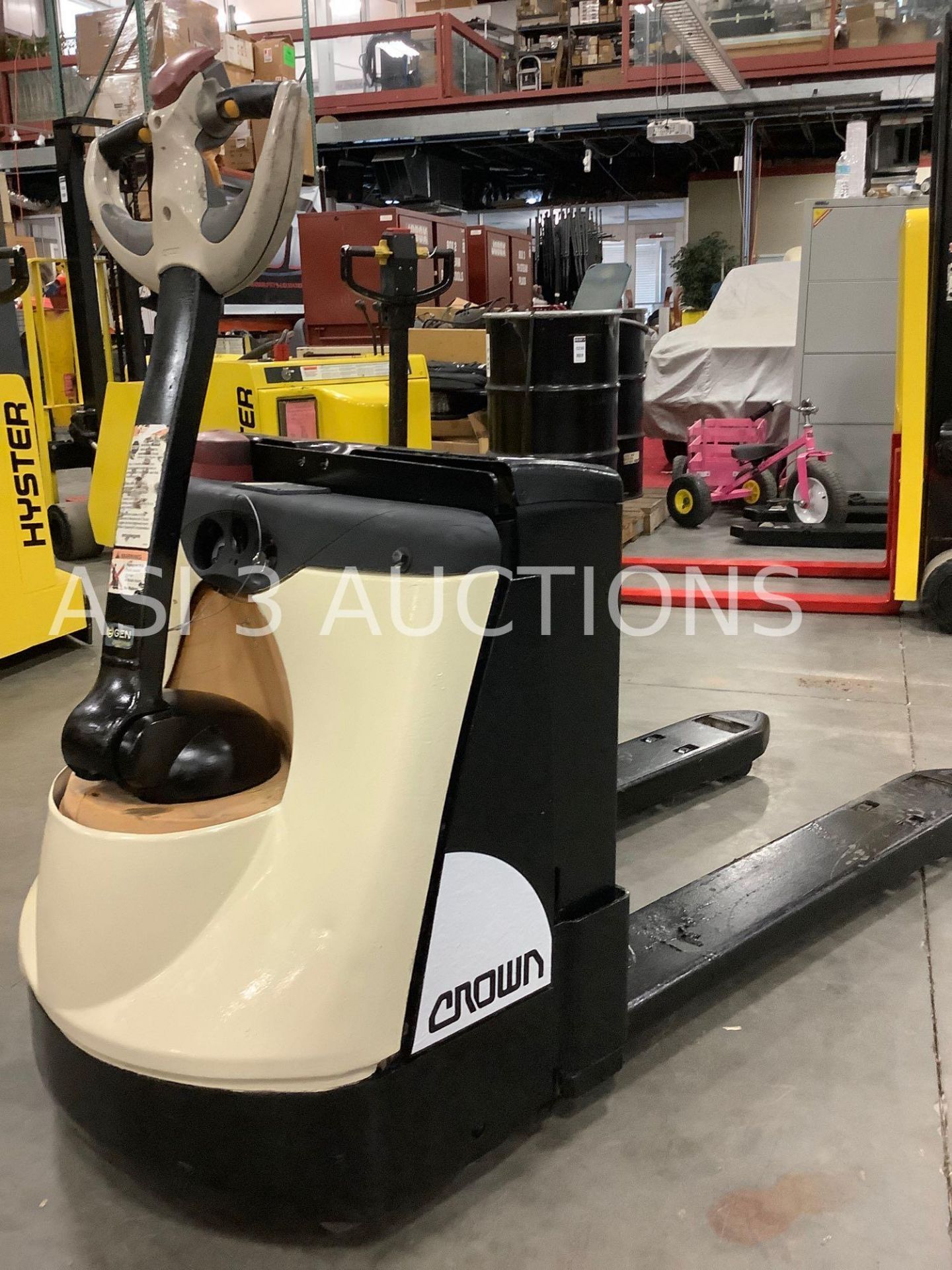 2016 CROWN ELECTRIC WP 3000 SERIES PALLET JACK MODEL WP3035-45 - Image 14 of 14