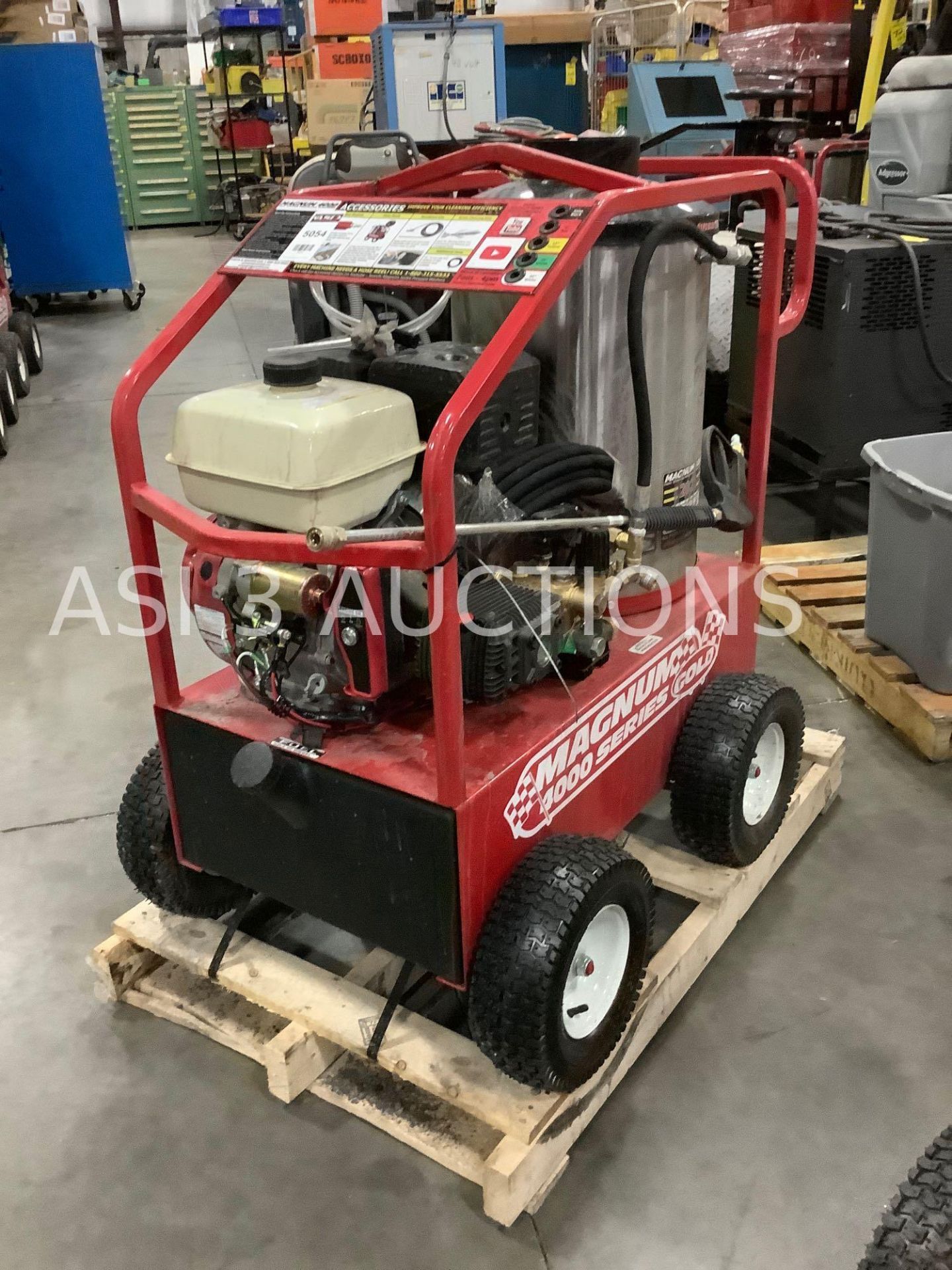 UNUSED 2021 MAGNUM 4000 GOLD SERIES HEATED PRESSURE WASHER, ELECTRIC START - Image 3 of 5