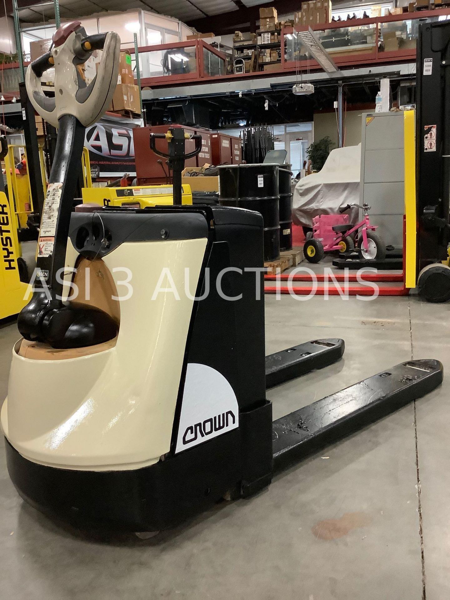 2016 CROWN ELECTRIC WP 3000 SERIES PALLET JACK MODEL WP3035-45