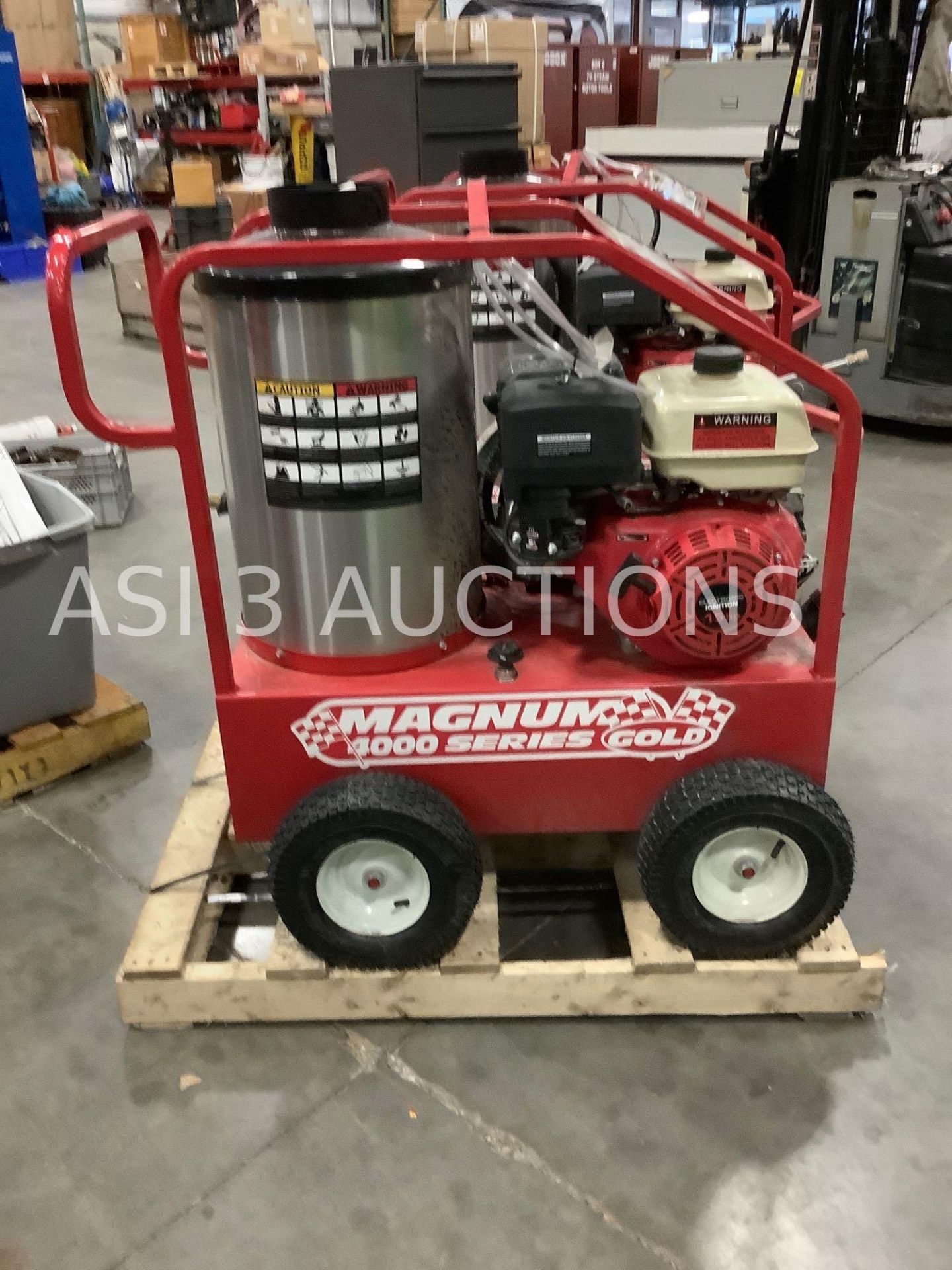 UNUSED 2021 MAGNUM 4000 GOLD SERIES HEATED PRESSURE WASHER, ELECTRIC START