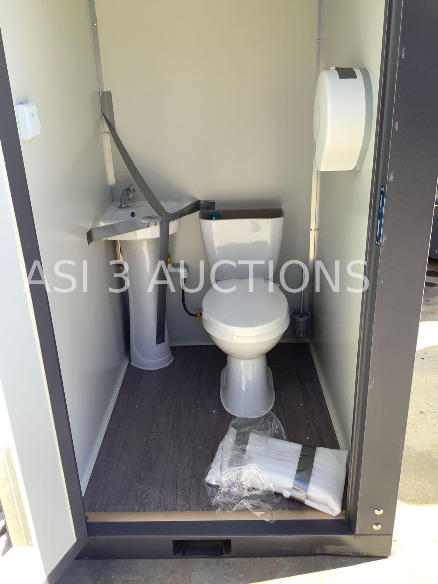UNUSED PORTABLE MALE/FEMALE TOILET. WITH 110 POWER CONNECTION, WATER AND SEWAGE CONNECTIONS. - Image 9 of 13