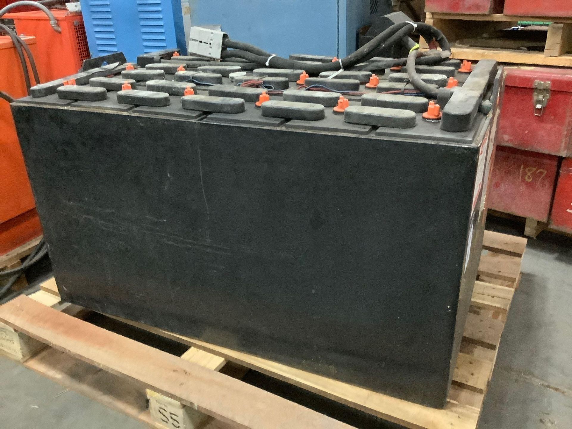 C&D TECHNOLOGIES C-LINE INDUSTRIAL FORKLIFT BATTERY CHARGER SERIAL #6H50936 APPROX 36 VOLTS - Image 3 of 3