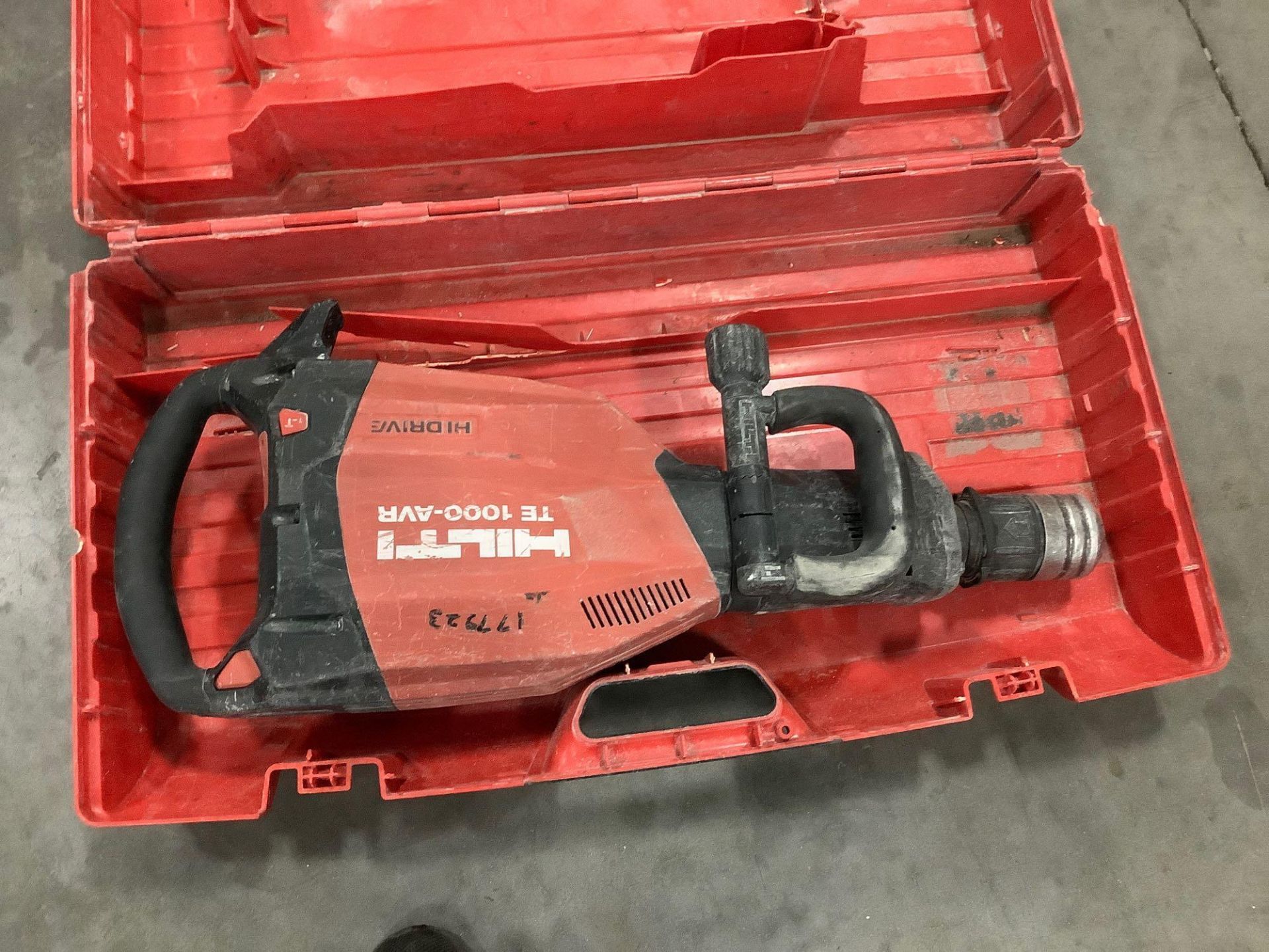 HILTI BREAKER MODEL TE1000-AVR, APPROX 120V WITH CARRYING CASE - Image 4 of 5