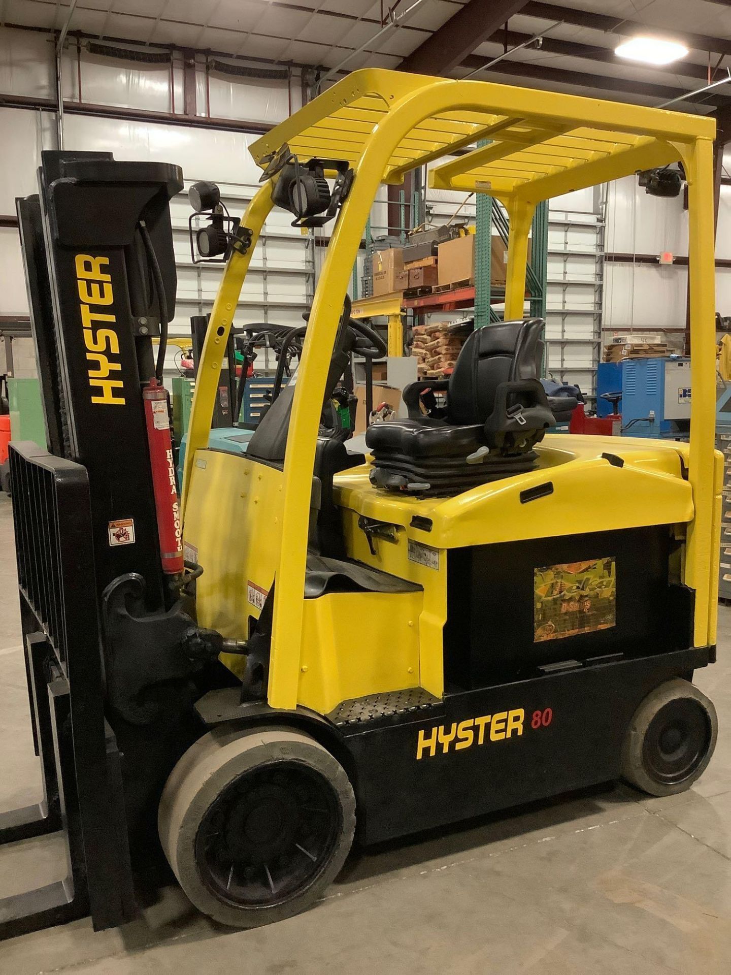 2014 HYSTER E80XN ELECTRIC FORKLIFT, 8,000 LB CAPACITY, 120.1" HEIGHT CAP, TILT, SIDE SHIFT, 36V - Image 5 of 10