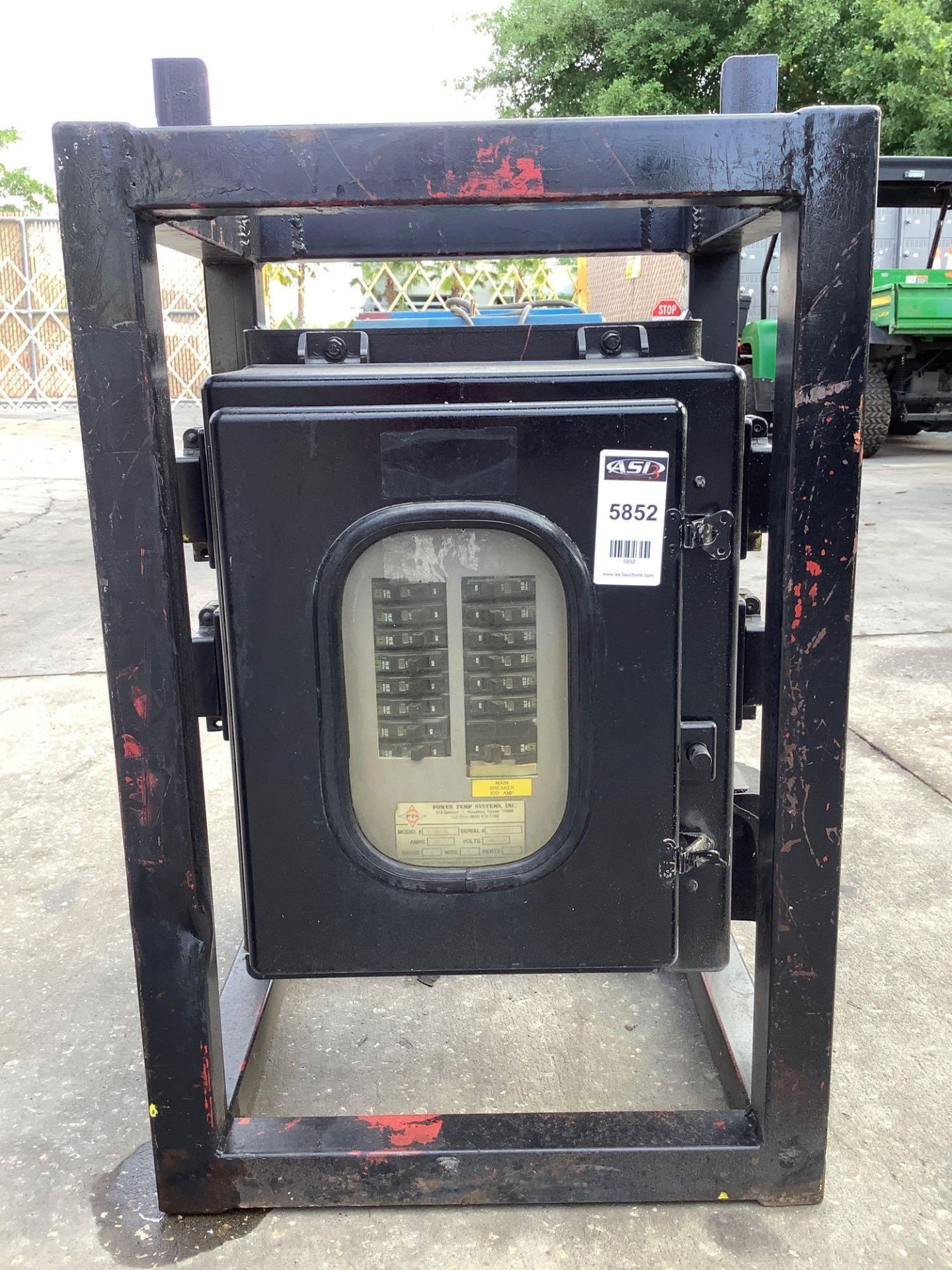 POWER TEMP SYSTEM MODEL P-1001-Q , PHASE 3, APPROX 208Y/120 VOLTS