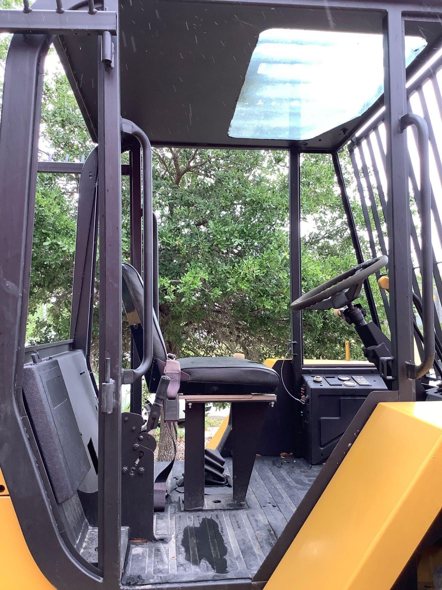 JCB ROUGH TERRAIN FORKLIFT MODEL 930, DIESEL, APPROX MAX CAPACITY 6000LBS ,APPROX HIGH CAPACITY 28FT - Image 8 of 10