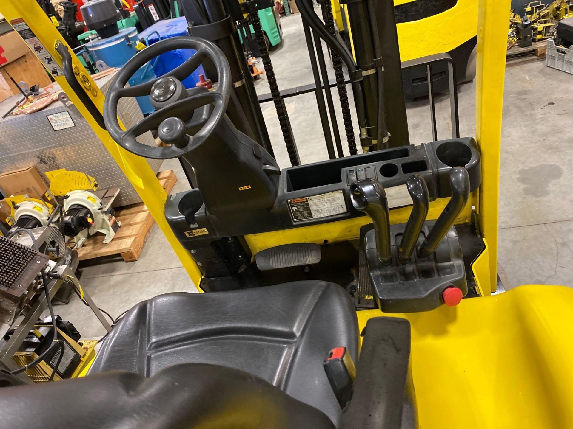 2014 HYSTER E80XN ELECTRIC FORKLIFT, 8,000 LB CAPACITY, 120.1" HEIGHT CAP, TILT, SIDE SHIFT, 36V - Image 7 of 8