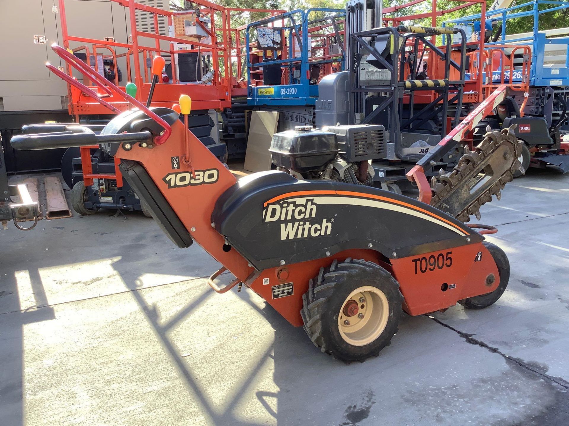 DITCH WITCH WALK BEHIND TRENCHER MODEL 1030, GAS POWERED, RUNS & OPERATES